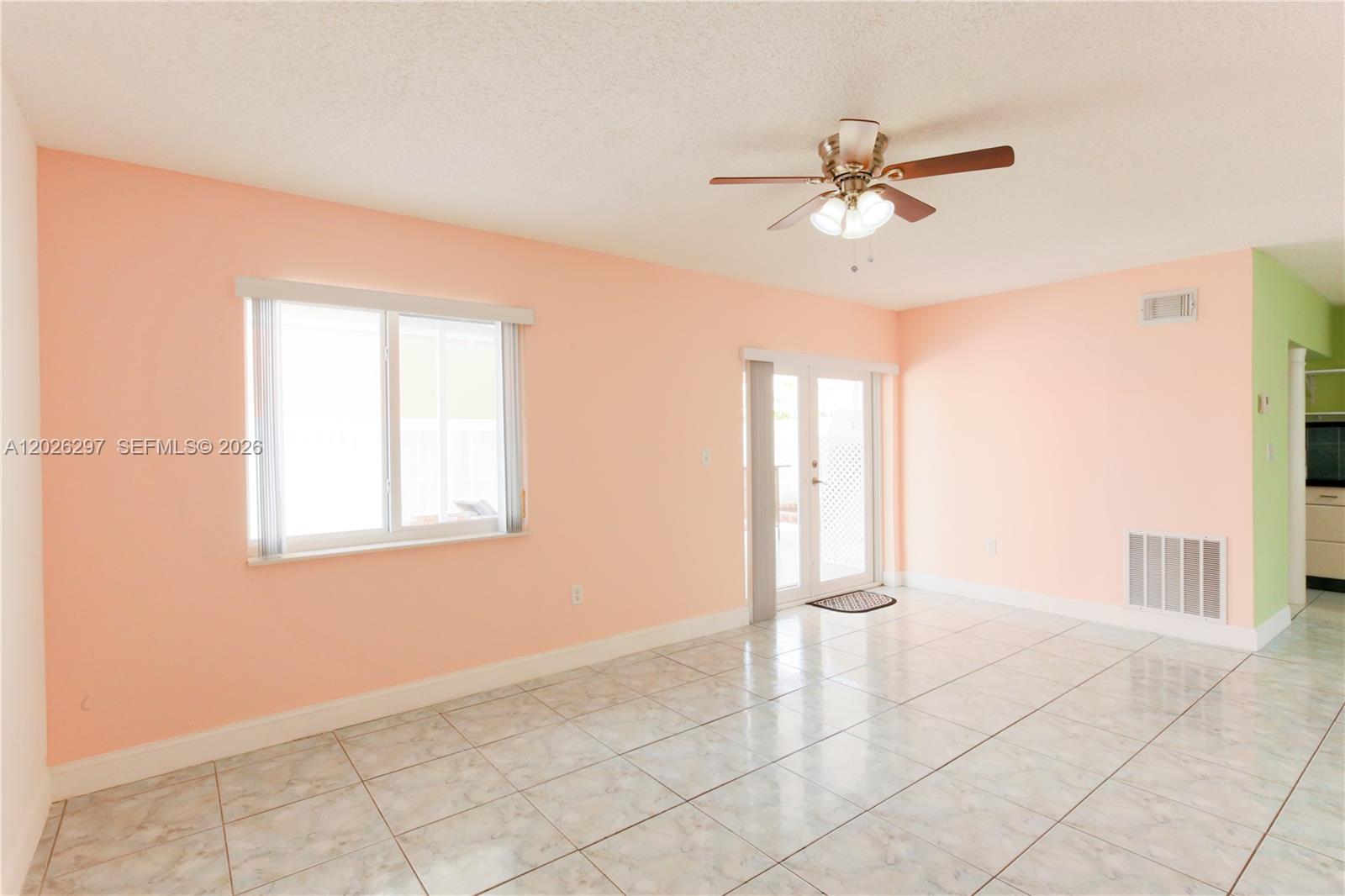 601 Sw 116th Court Property Photo 8