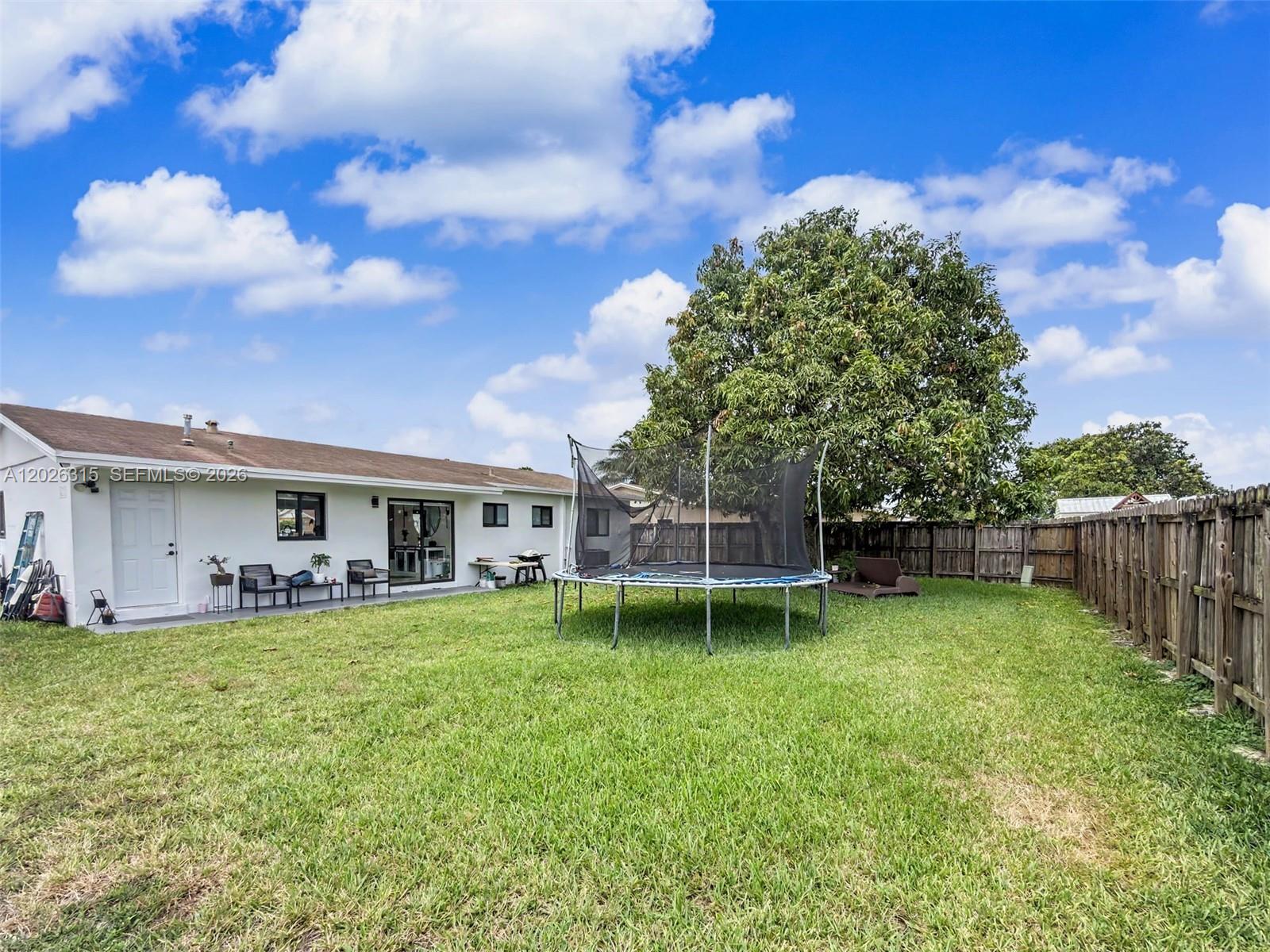 10762 Sw 145th Street Property Photo 25