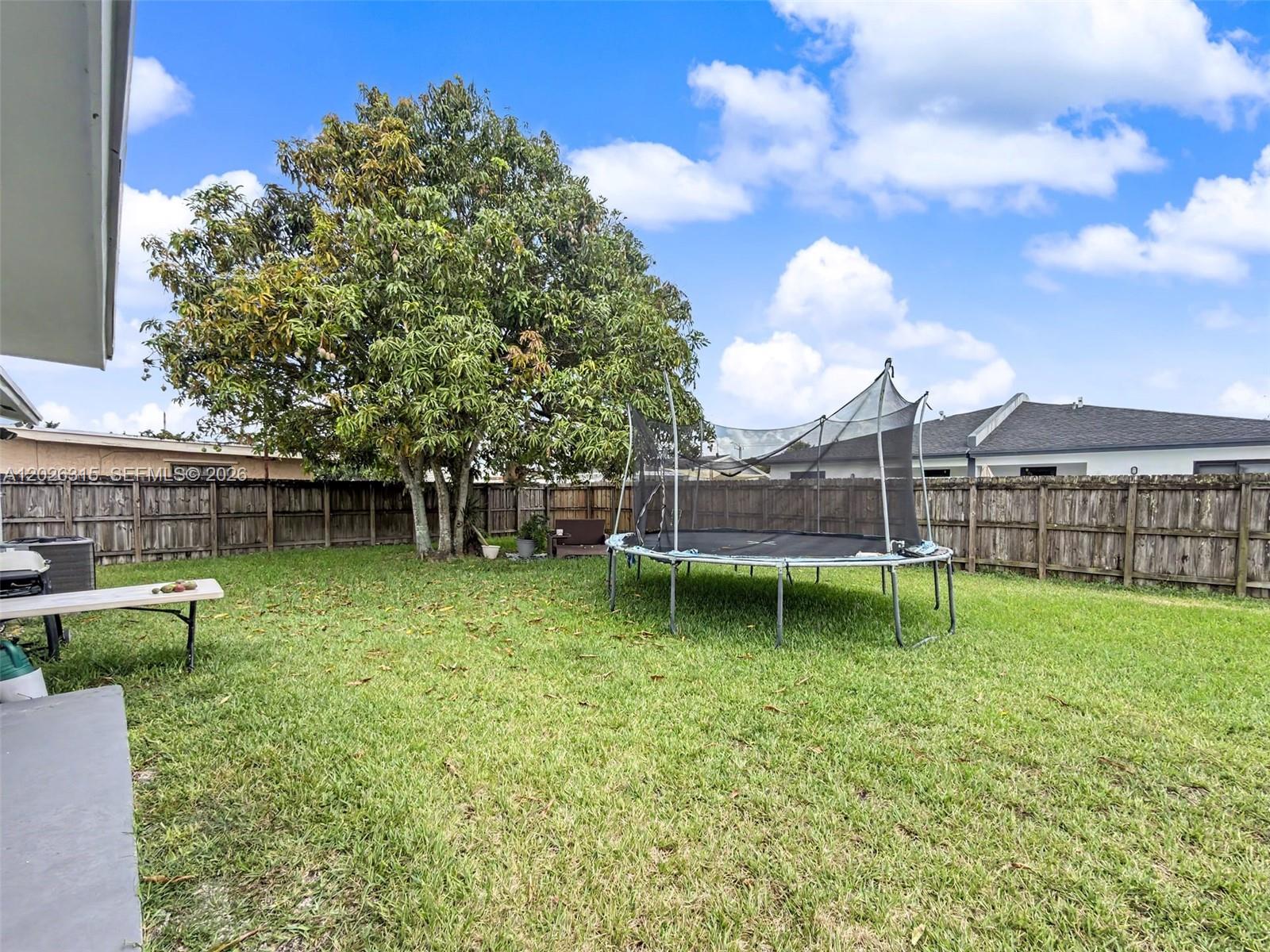 10762 Sw 145th Street Property Photo 27