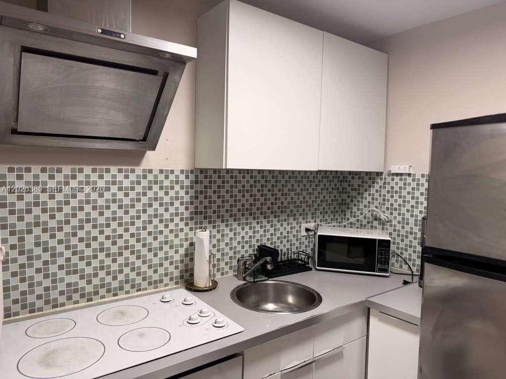 7904 West Drive 411 Property Photo 6