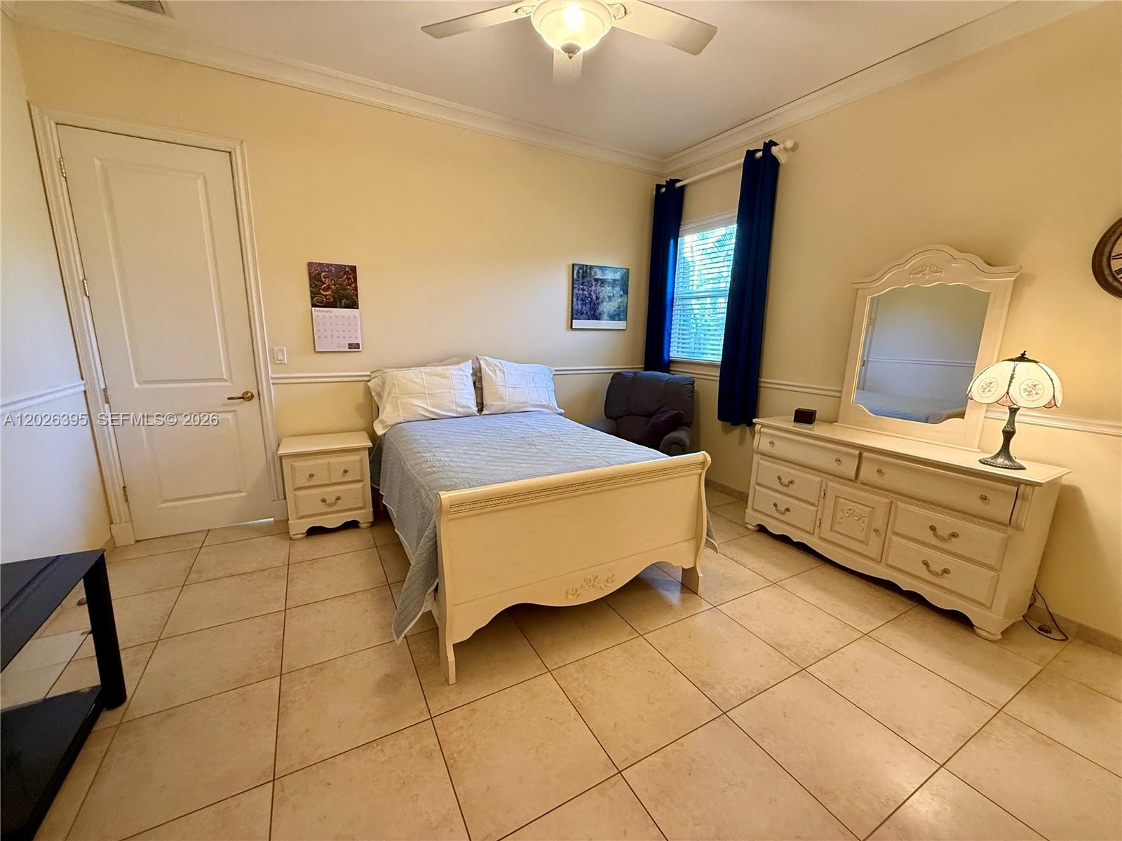 A12026395 Property Photo 12