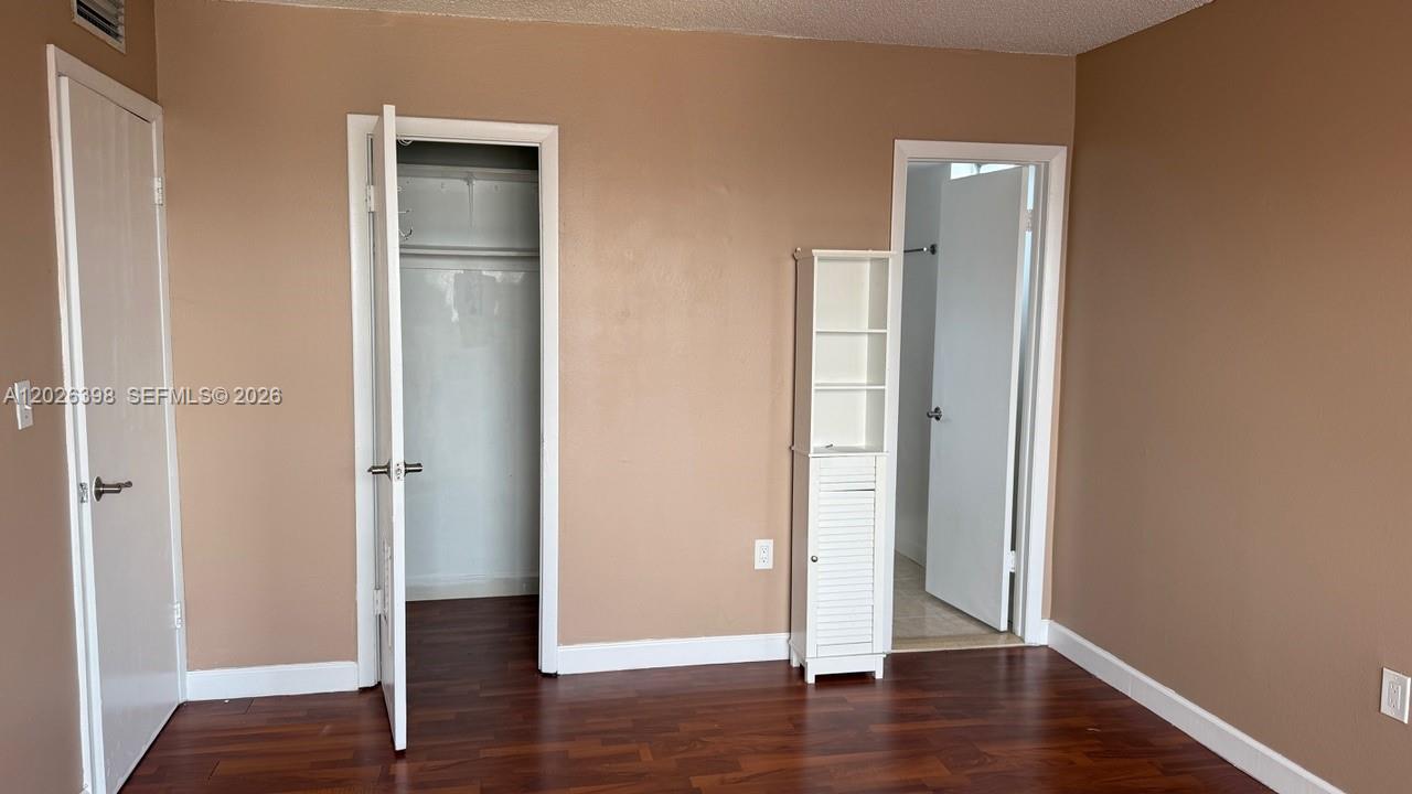 8950 Ne 8th Avenue 405 Property Photo 7