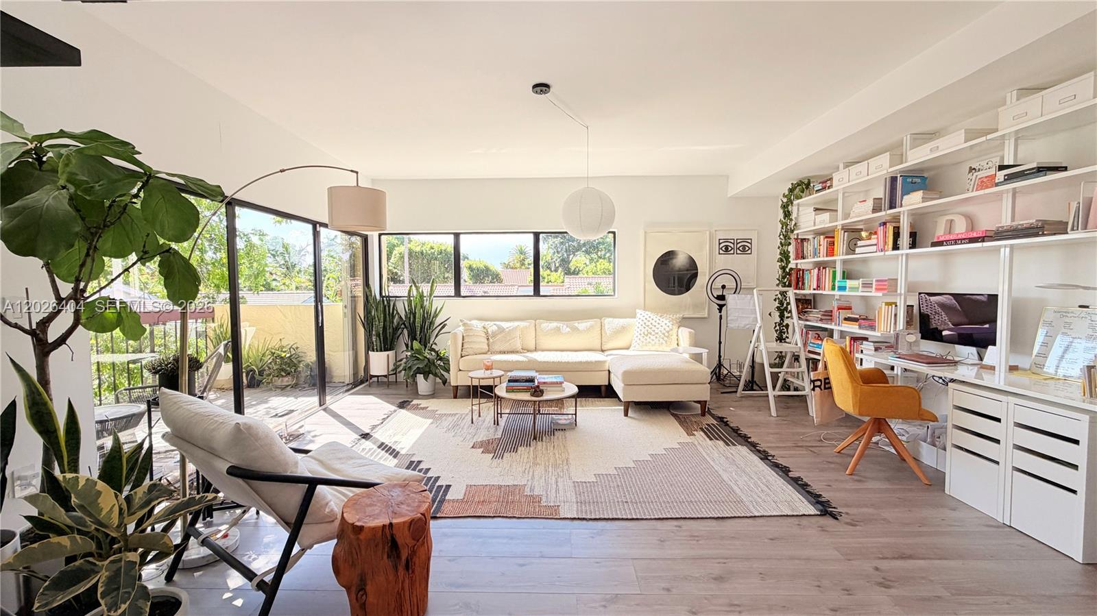 A12026404 Property Photo 8