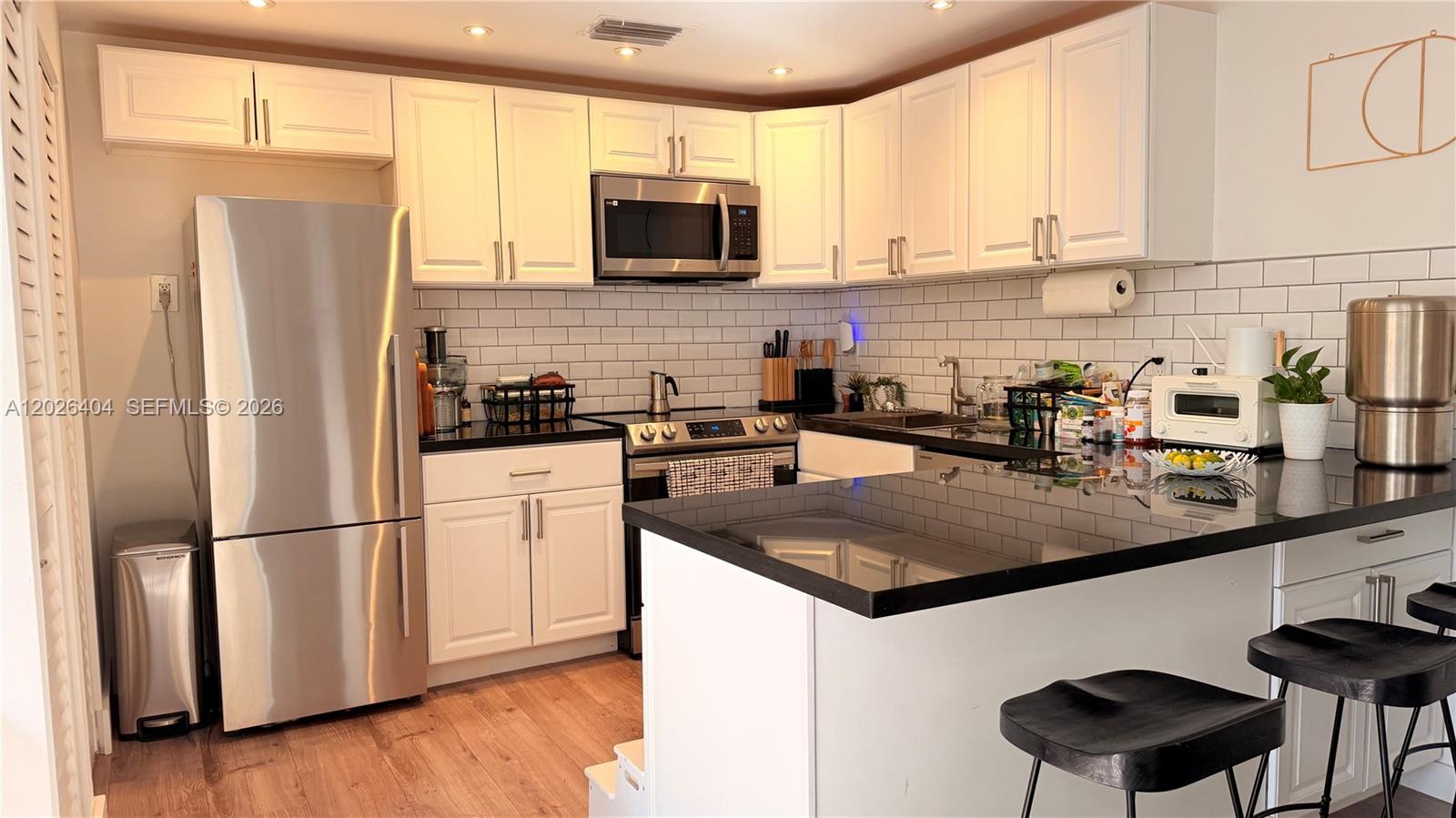 A12026404 Property Photo 10