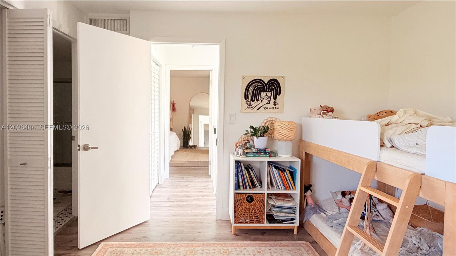 A12026404 Property Photo 17