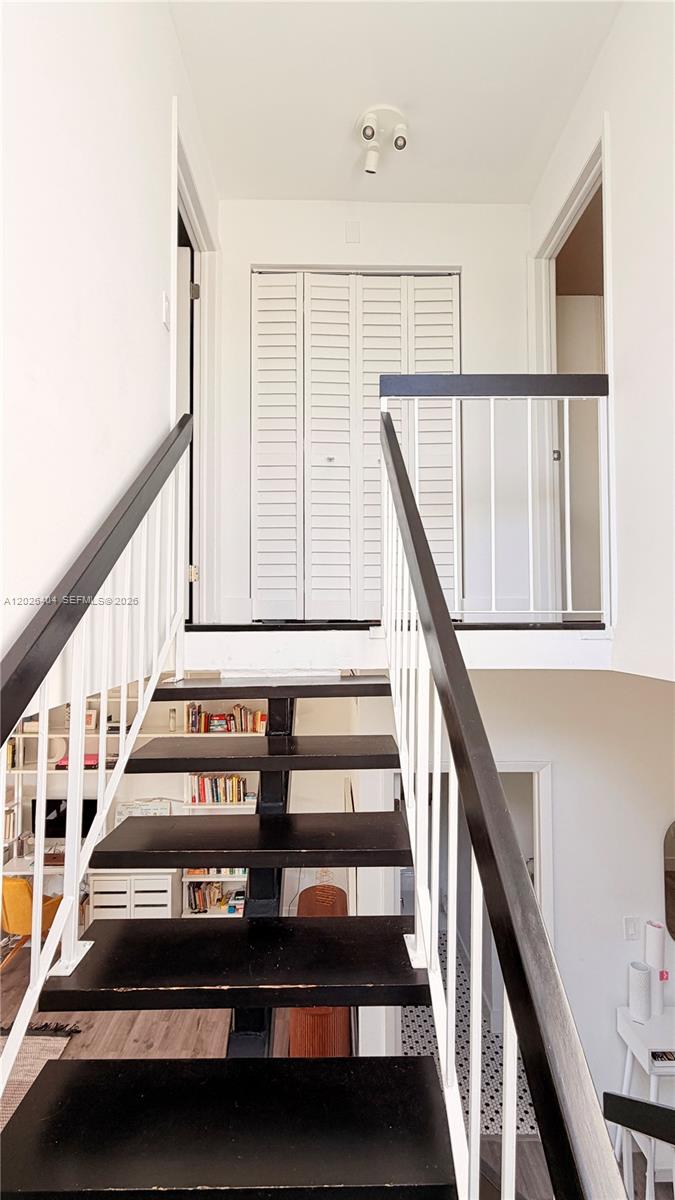 A12026404 Property Photo 22