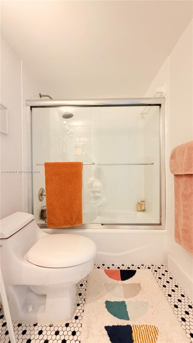 A12026404 Property Photo 25