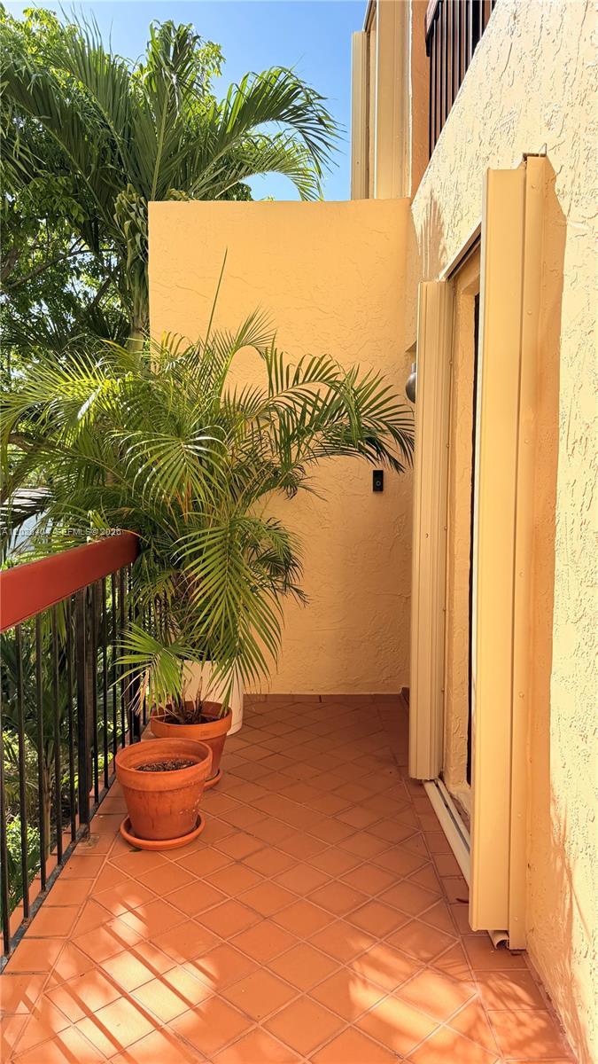 A12026404 Property Photo 35