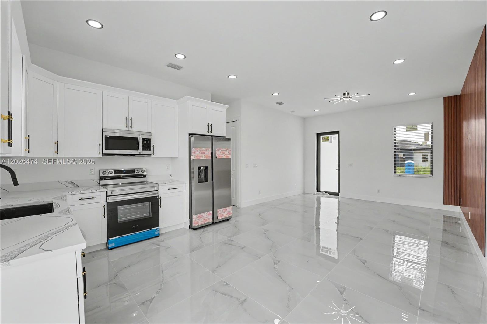 2803 1st Street W Property Photo 6