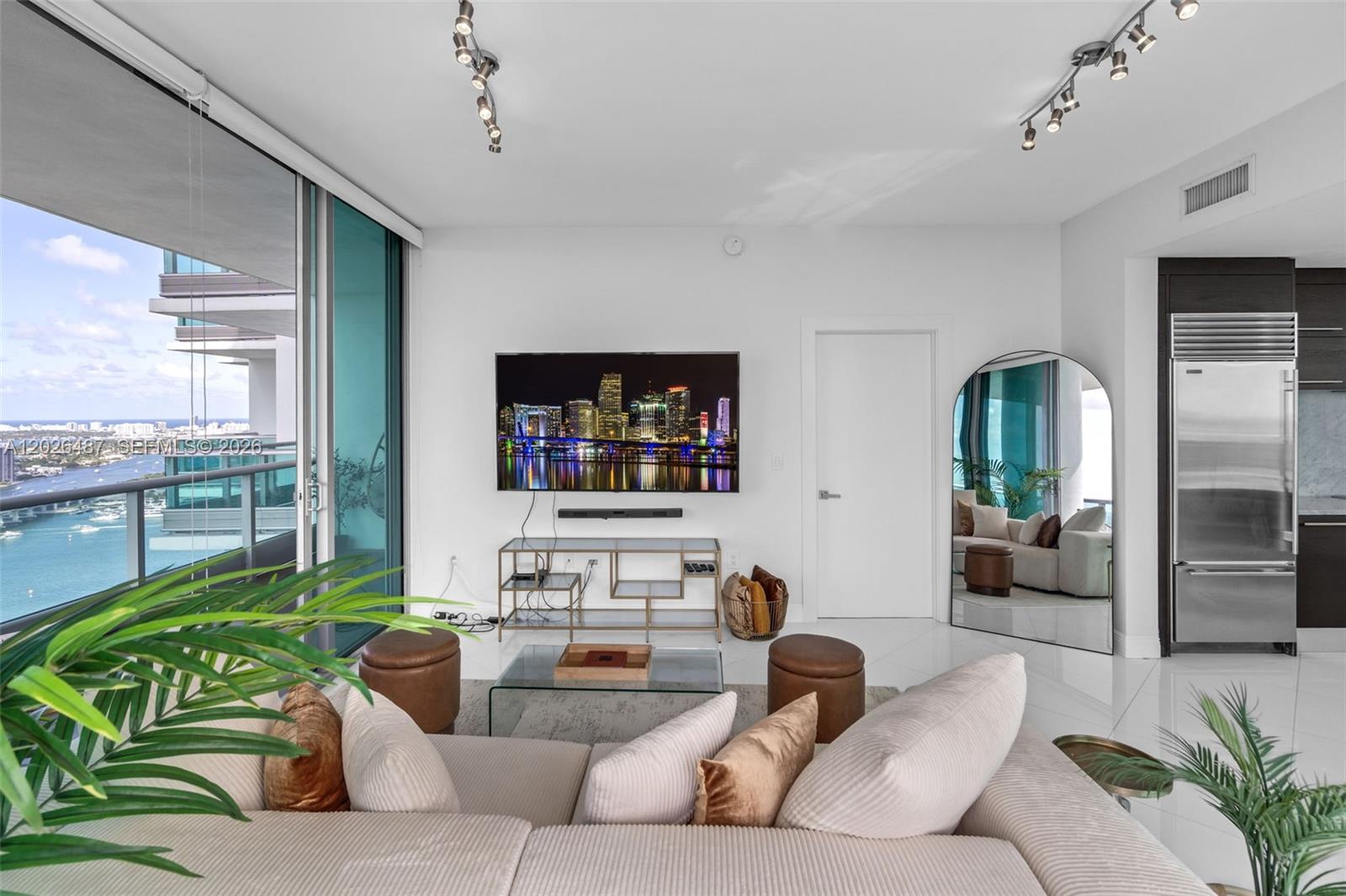 900 Biscayne Boulevard 4412 Property Photo 3