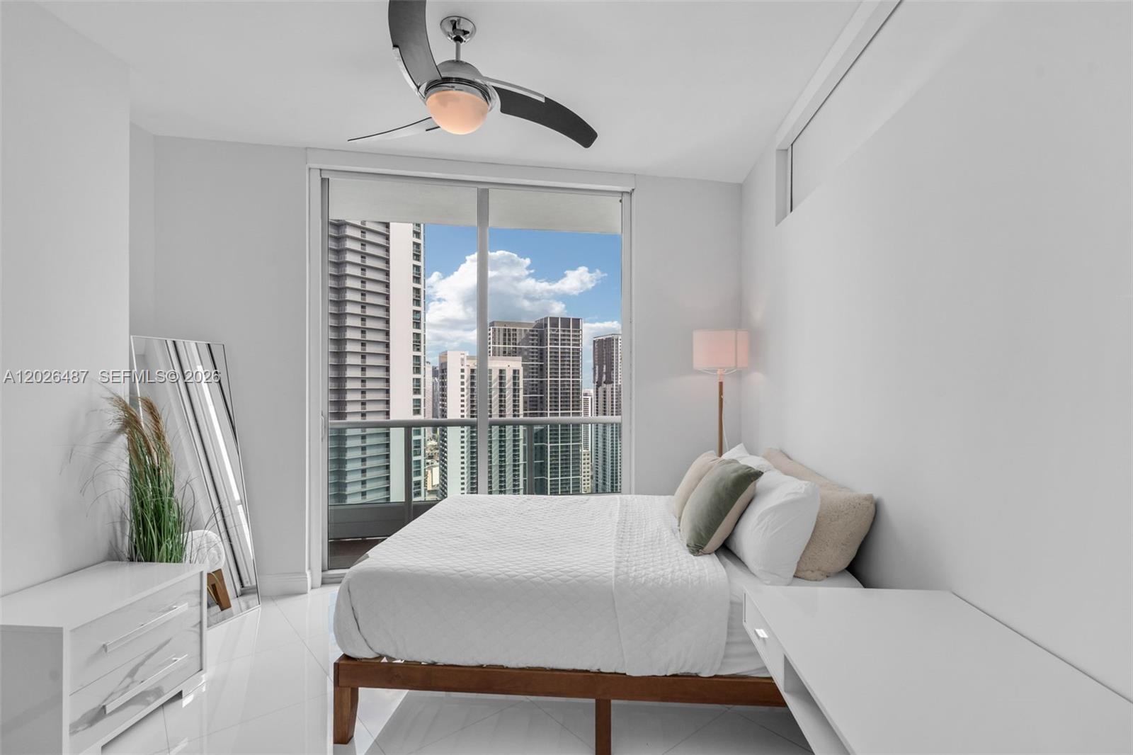 900 Biscayne Boulevard 4412 Property Photo 11