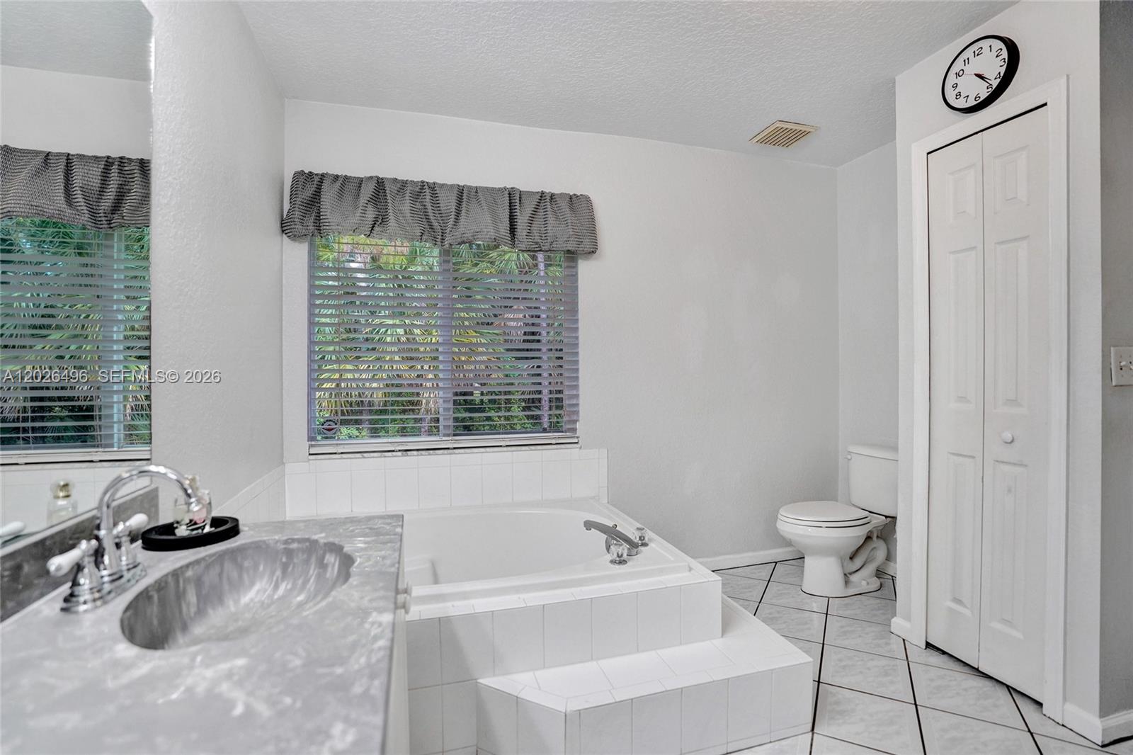 14808 N 69th Street N Property Photo 27