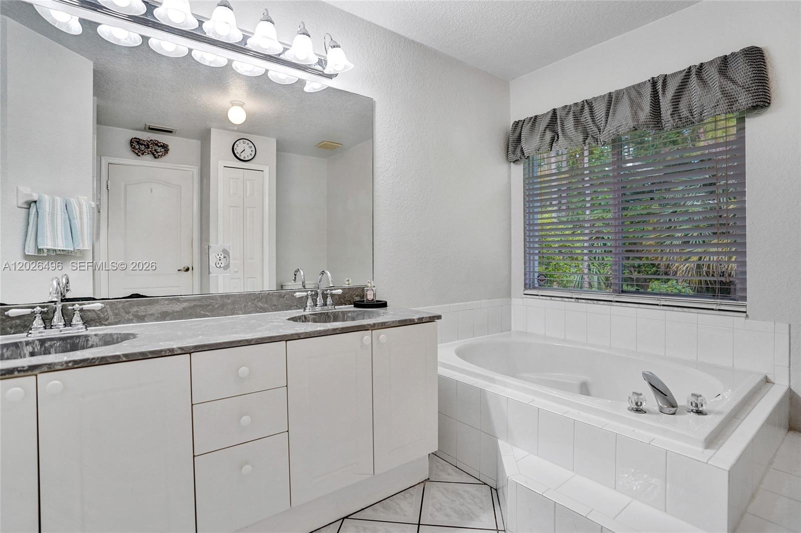 14808 N 69th Street N Property Photo 28