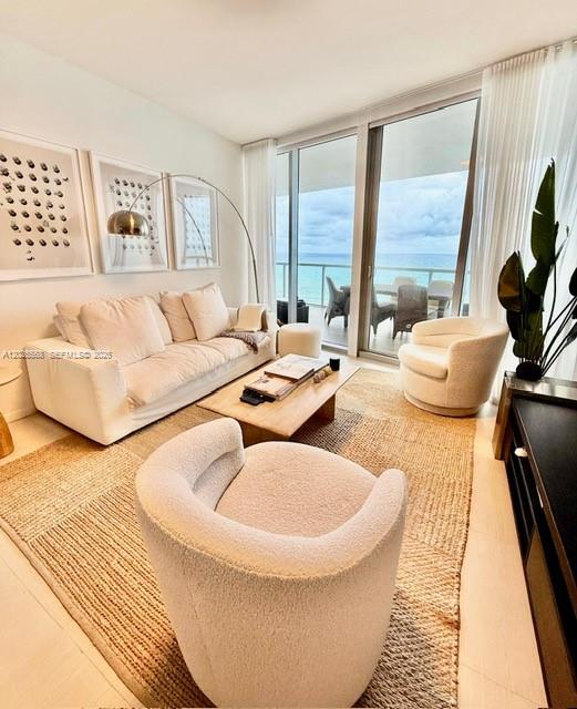 17121 Collins Avenue 1207 Property Photo 1