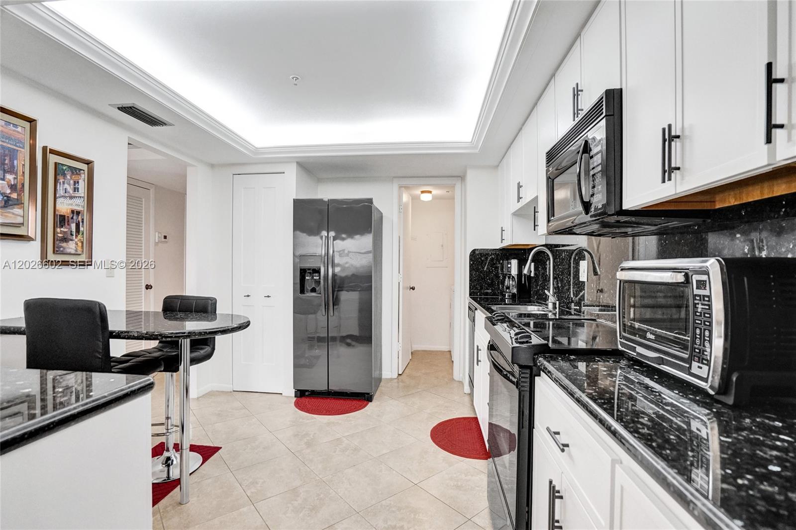 501 N Riverside Drive Ph2 Property Photo 7