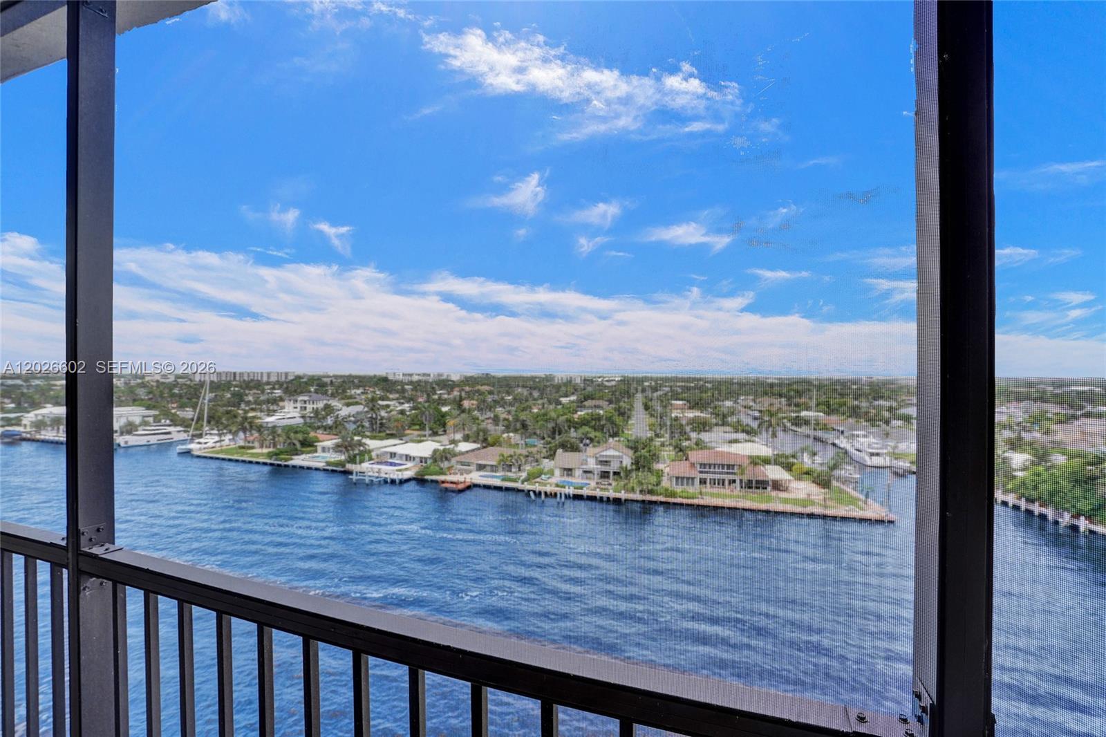 501 N Riverside Drive Ph2 Property Photo 26