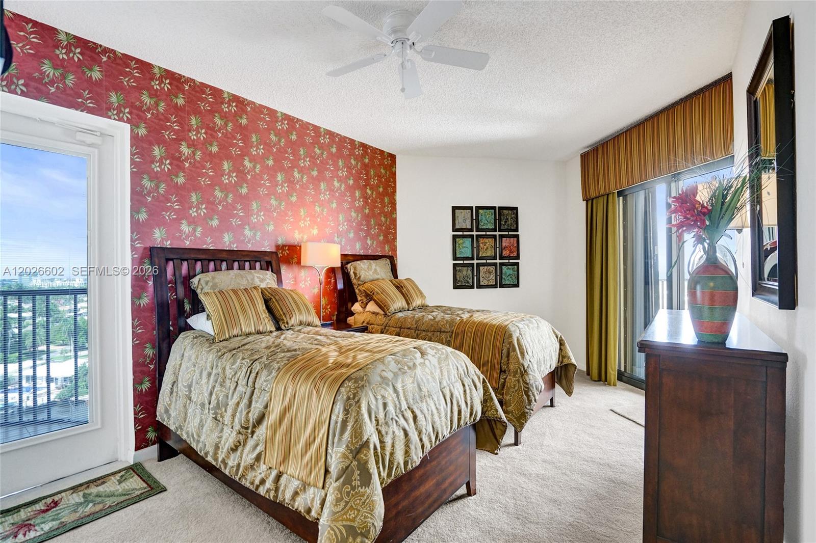 501 N Riverside Drive Ph2 Property Photo 42