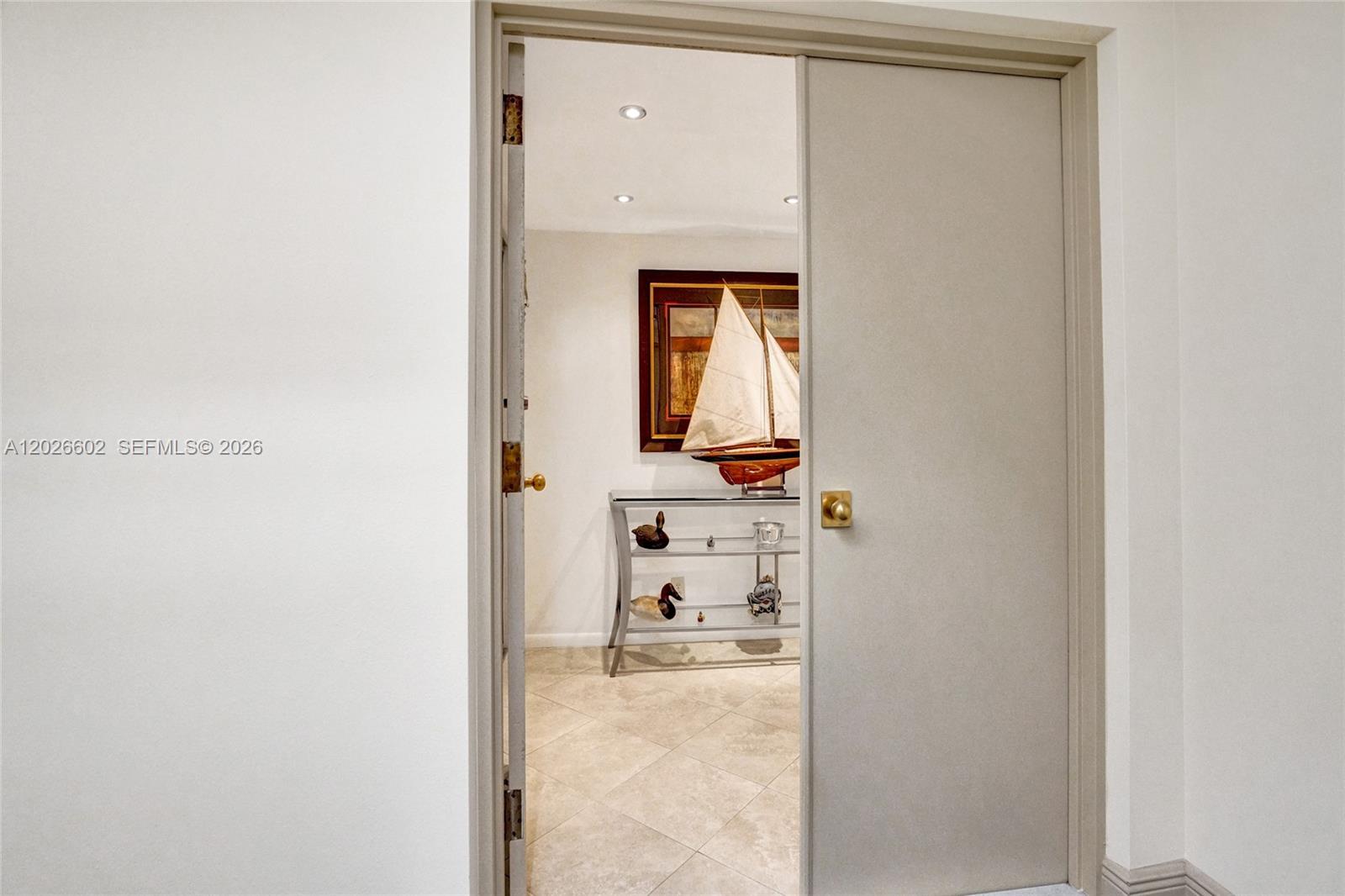 501 N Riverside Drive Ph2 Property Photo 56