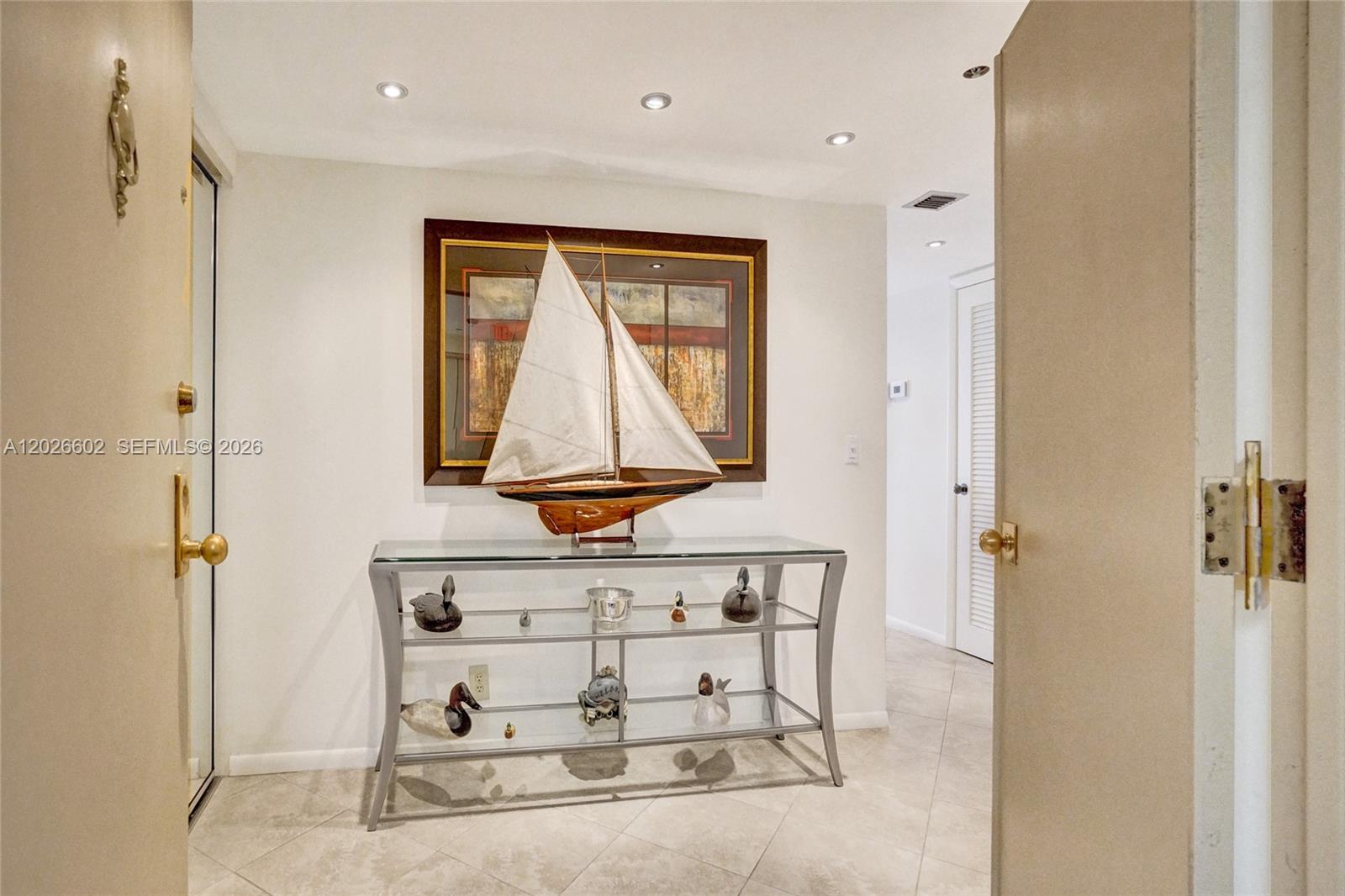 501 N Riverside Drive Ph2 Property Photo 57