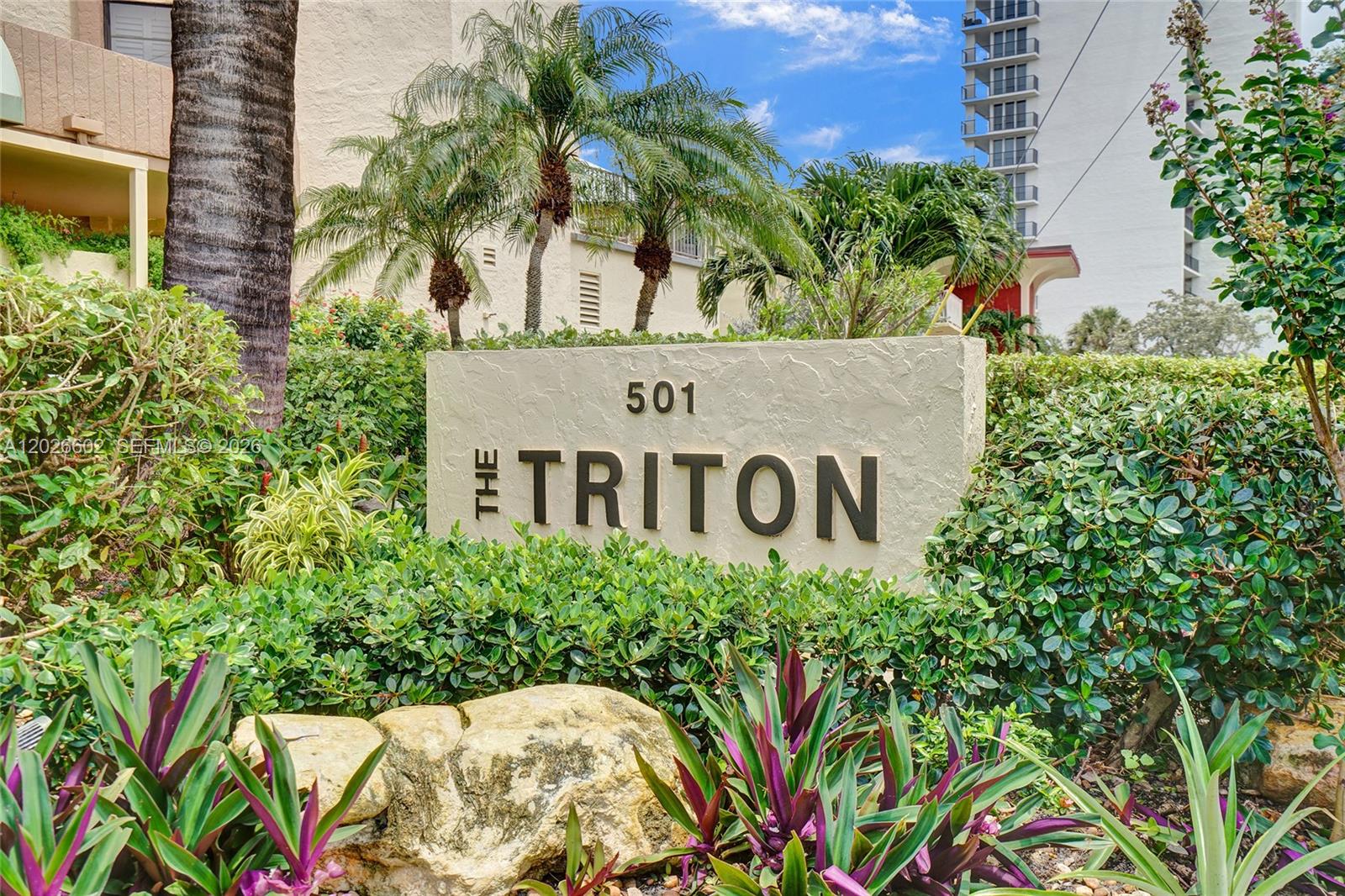 501 N Riverside Drive Ph2 Property Photo 69