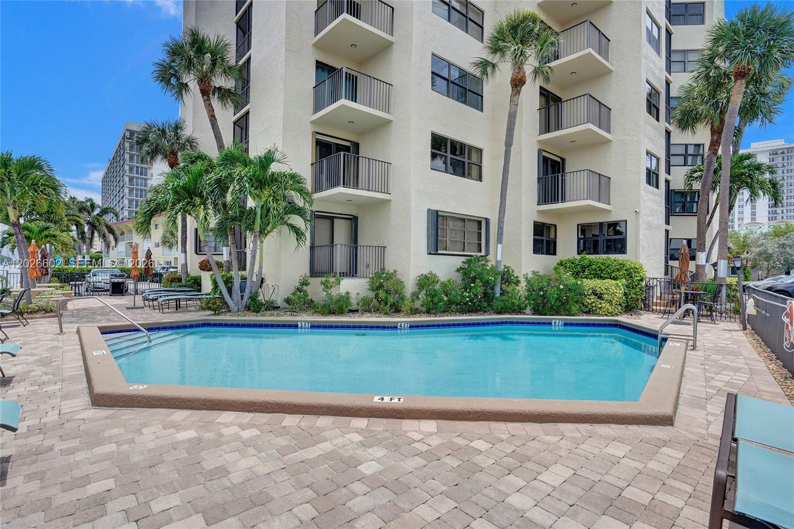 501 N Riverside Drive Ph2 Property Photo 76