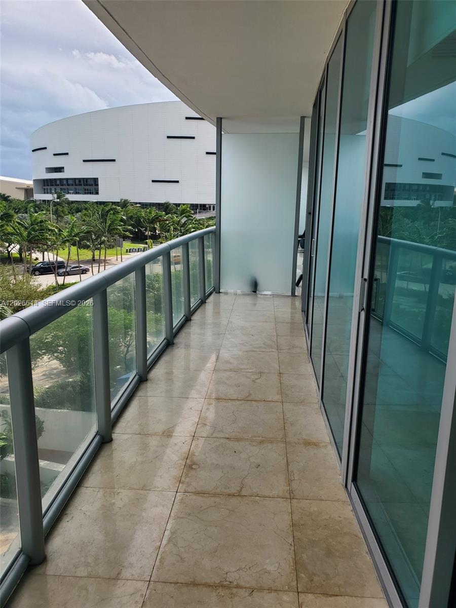 888 Biscayne Boulevard 311 Property Photo 11