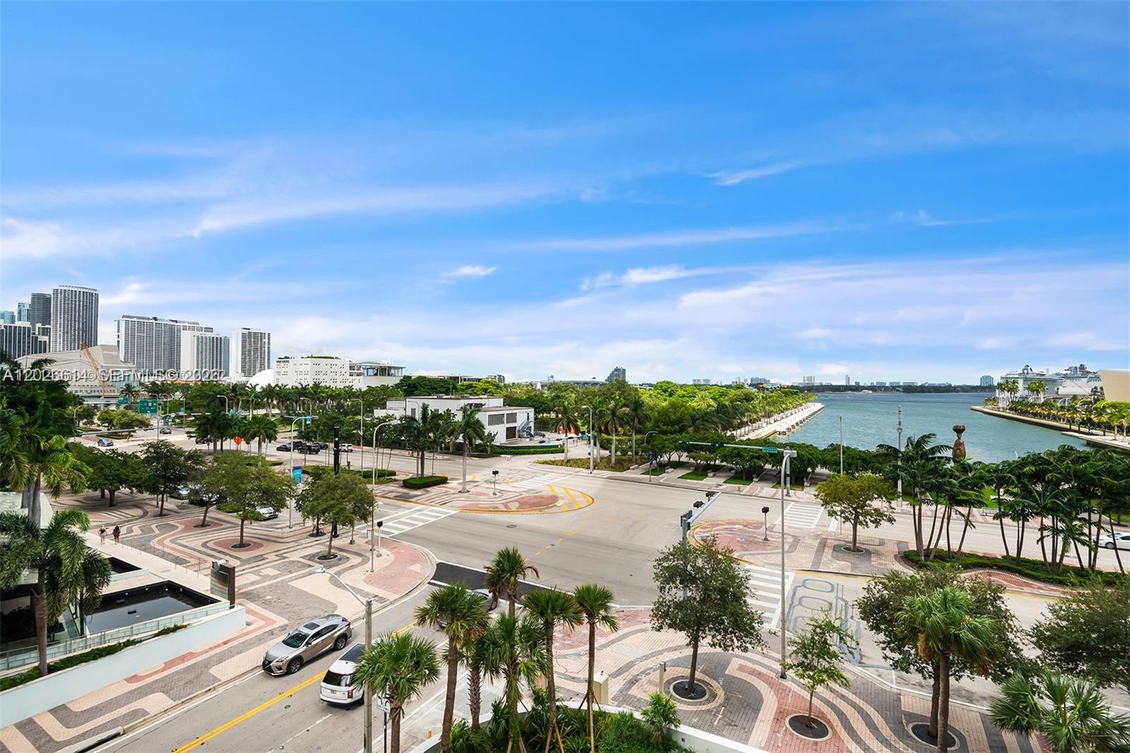 888 Biscayne Boulevard 311 Property Photo 12