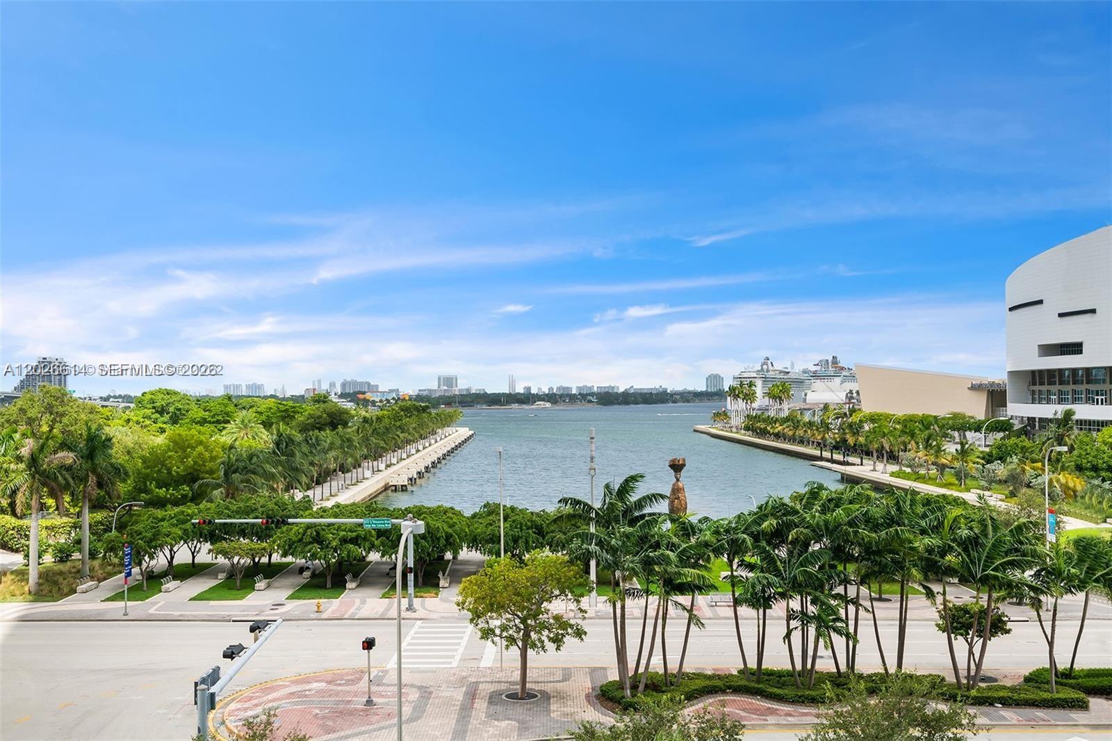 888 Biscayne Boulevard 311 Property Photo 13
