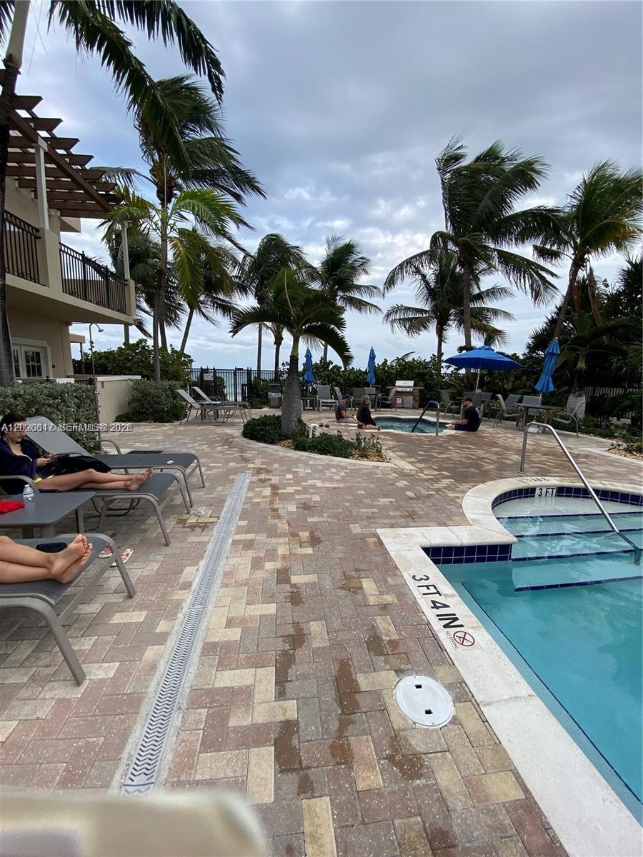 2011 N Ocean Boulevard 605 Property Photo 53