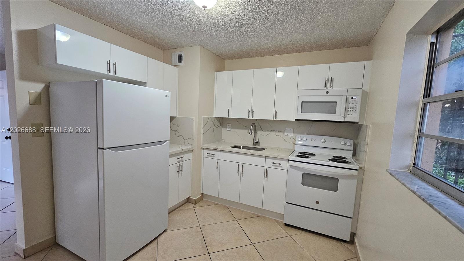 1235 Nw 6th Street 3 Property Photo 5