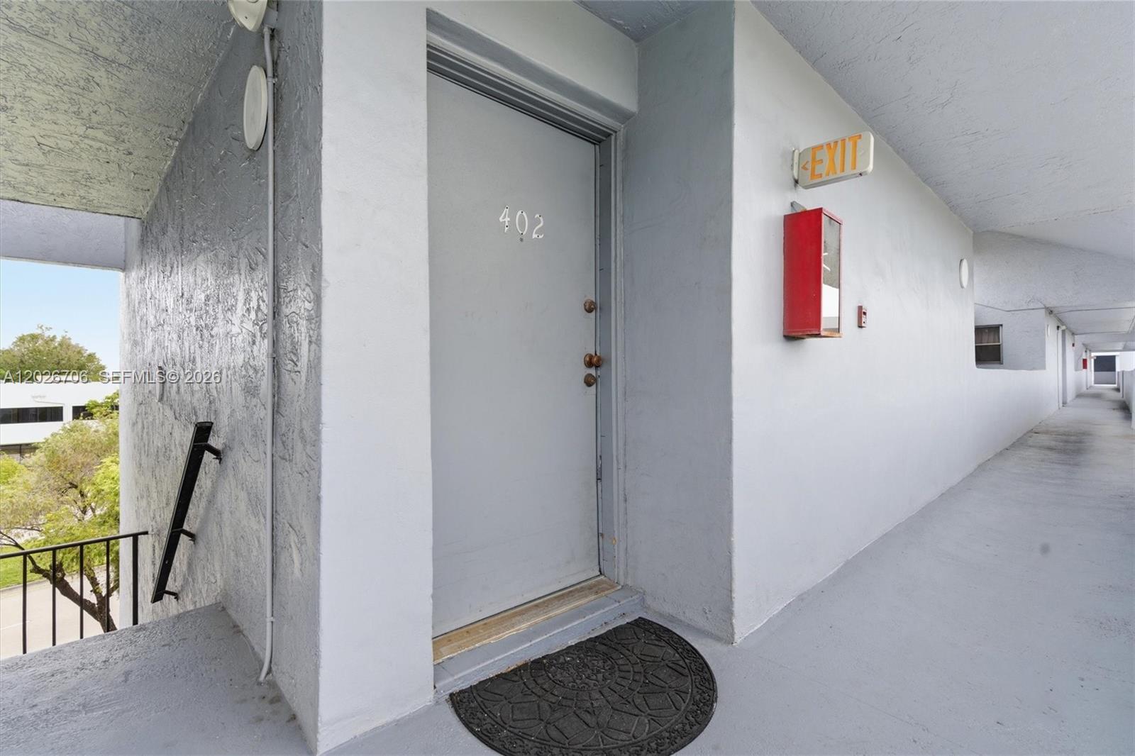 210 Fontainebleau Boulevard 402 Property Photo 1