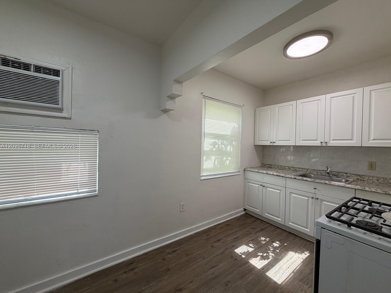 A12026718 Property Photo 8