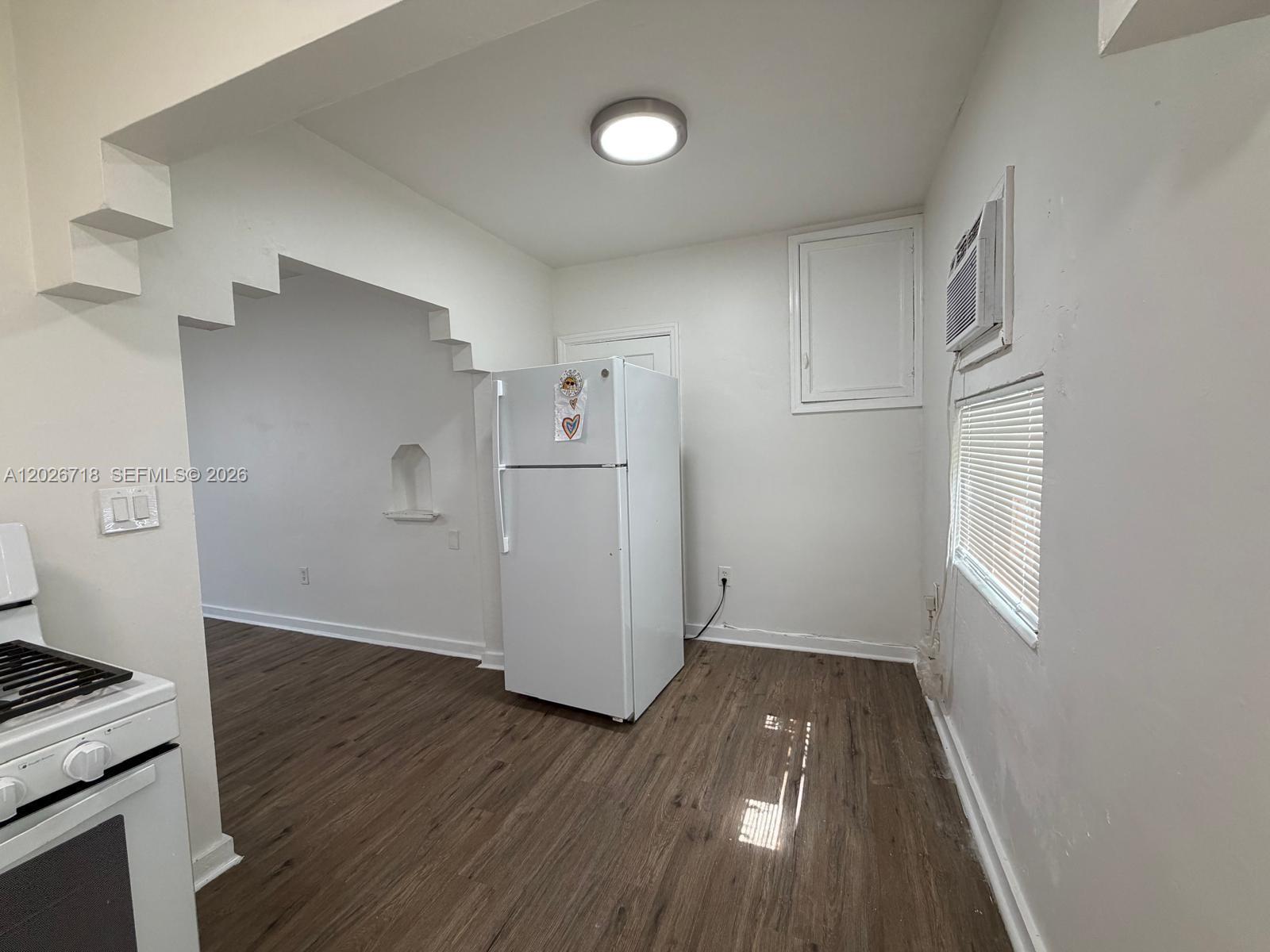 A12026718 Property Photo 9
