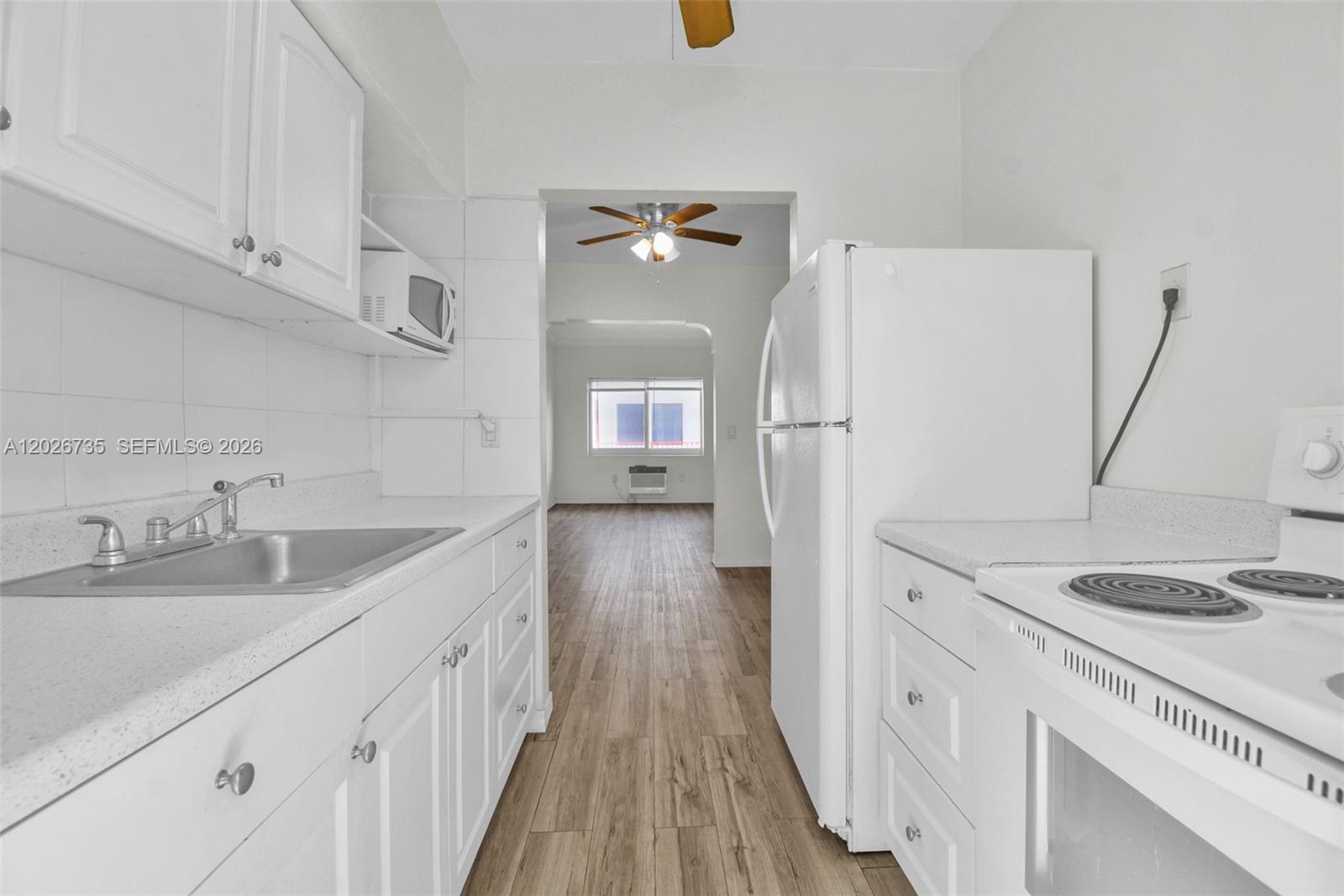 1135 Euclid Avenue 202 Property Photo 1