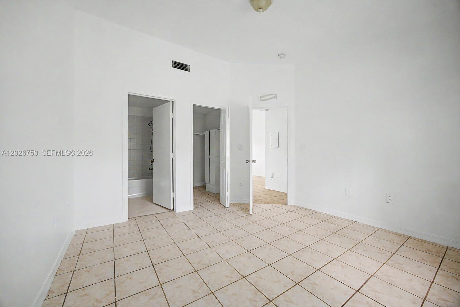 1241 Se 29th Street 203-27 Property Photo 14