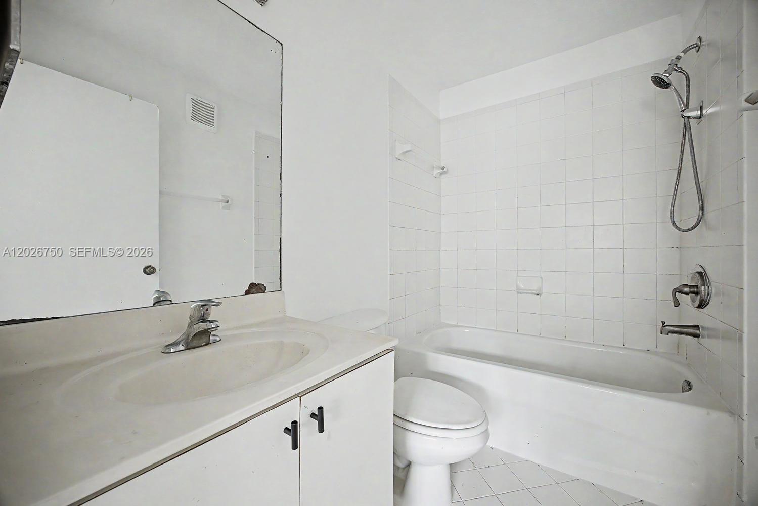 1241 Se 29th Street 203-27 Property Photo 15