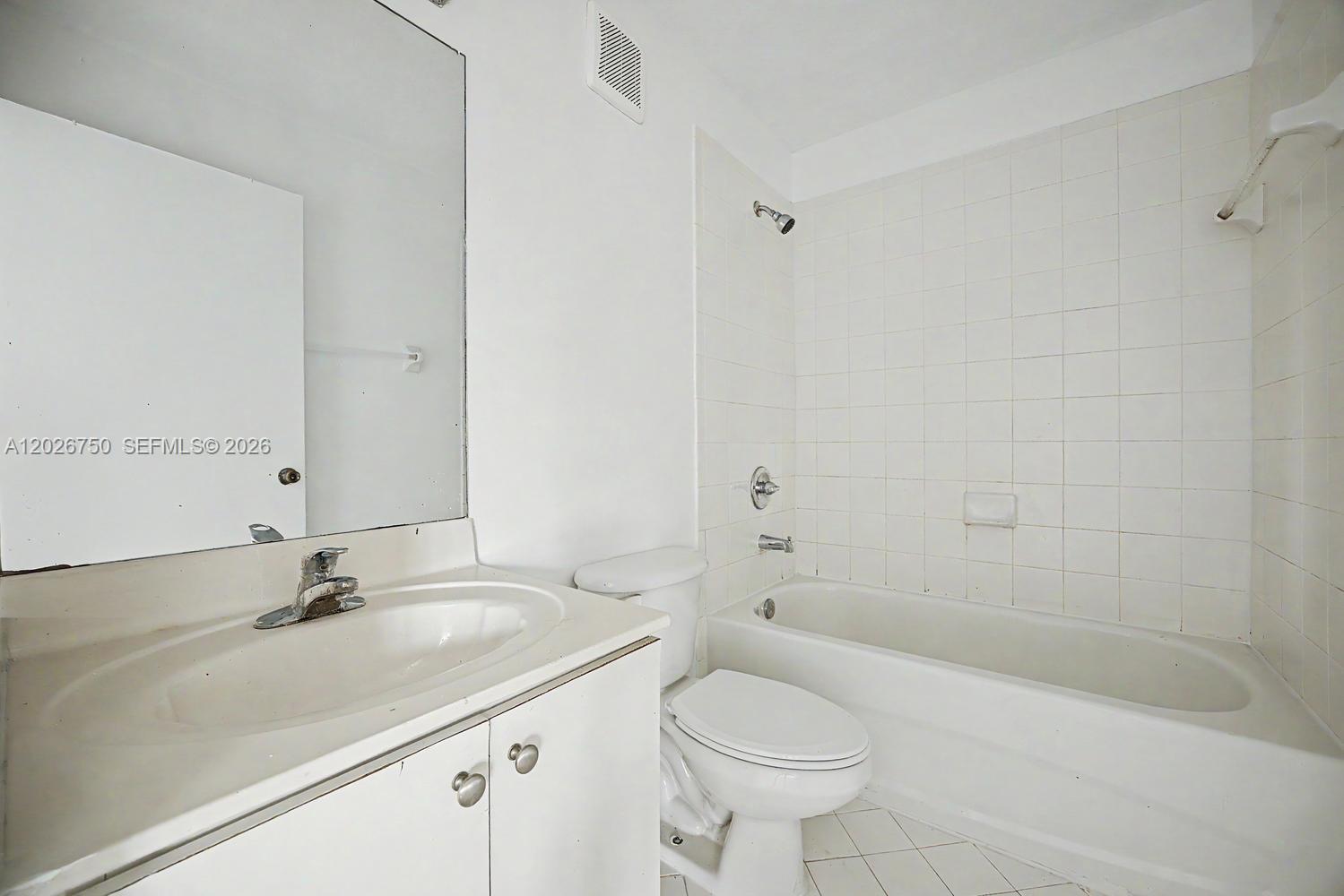 1241 Se 29th Street 203-27 Property Photo 17