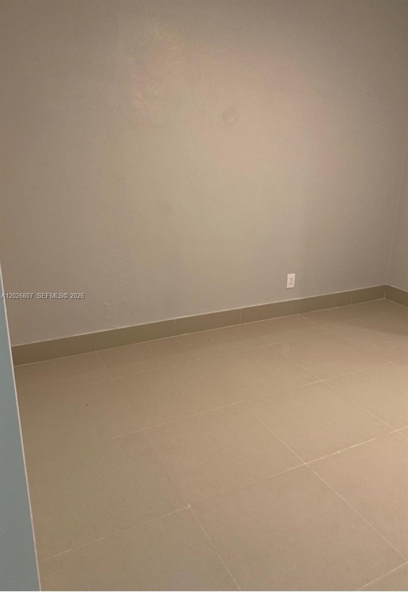6498 Collins Avenue 41 Property Photo 4
