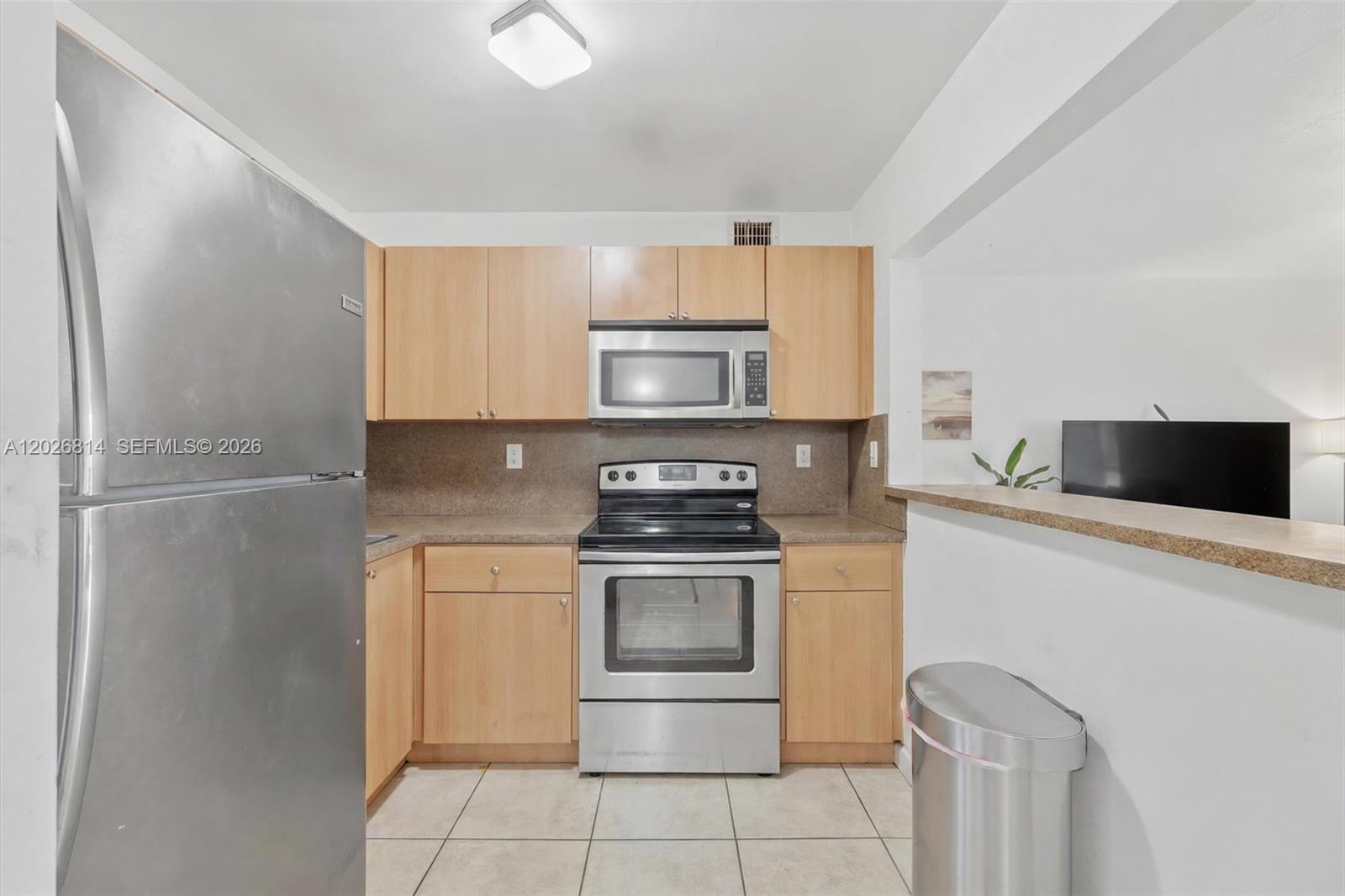 9445 Sw 76th Street U4 Property Photo 1