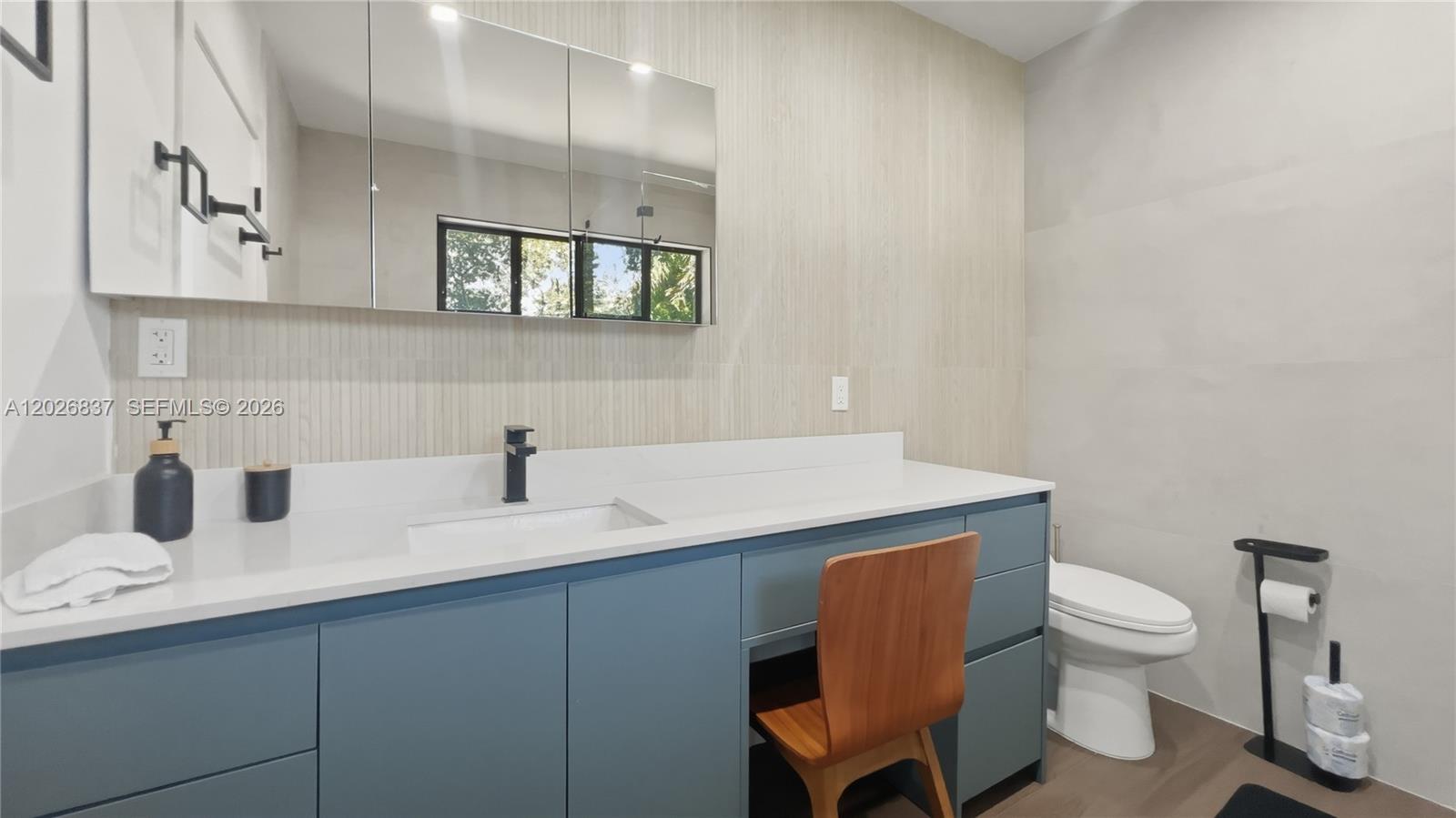 A12026837 Property Photo 6