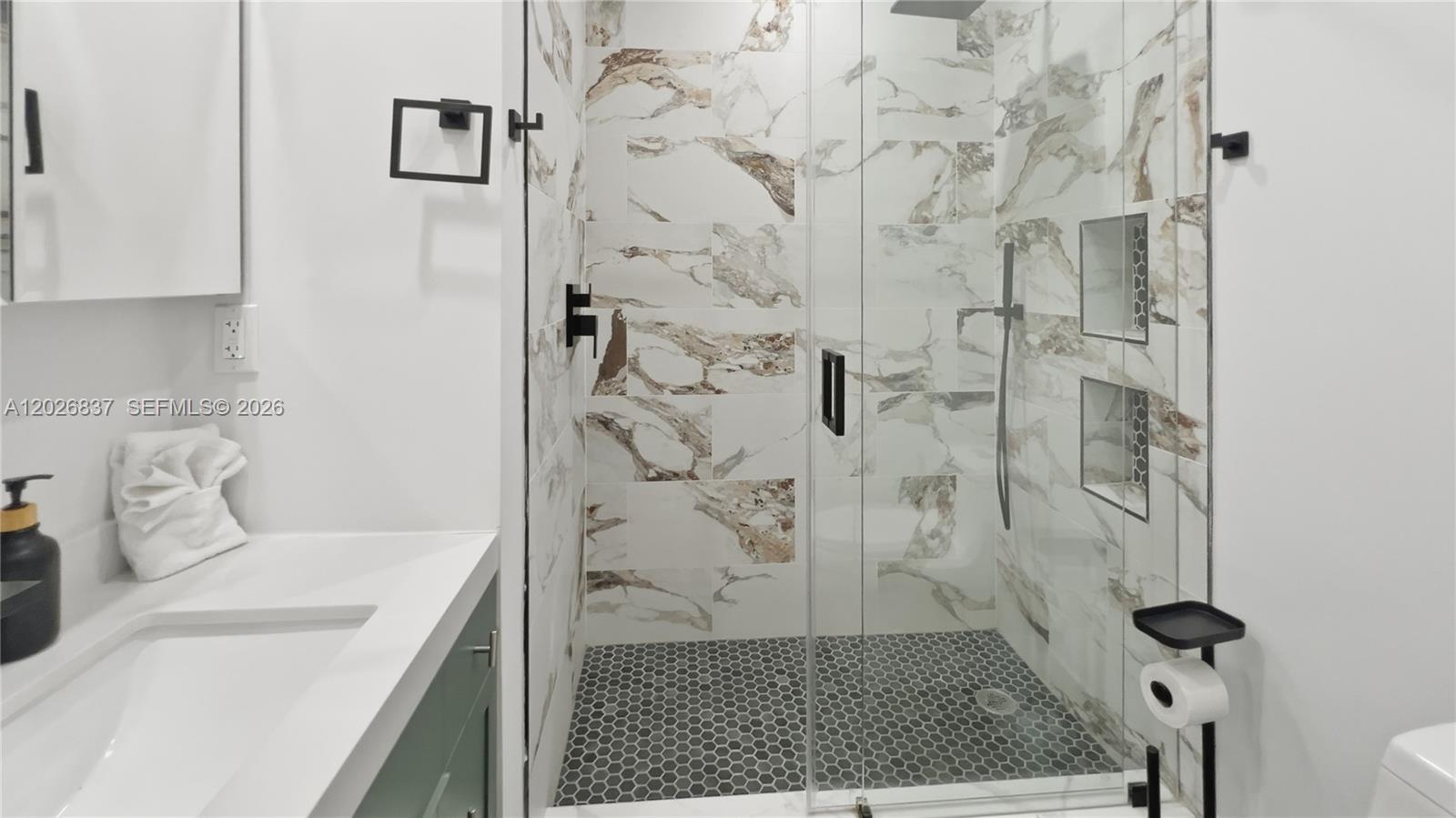 A12026837 Property Photo 8
