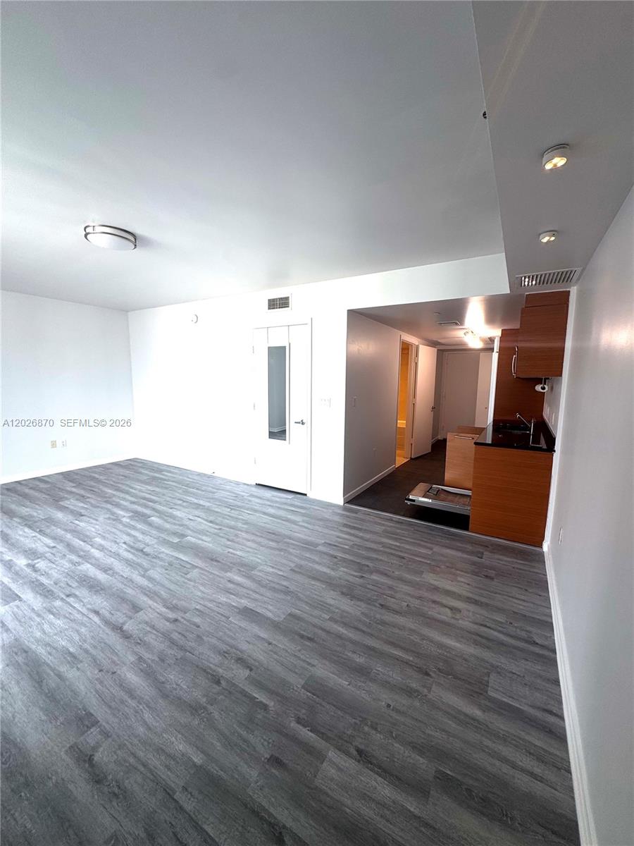 50 Biscayne Boulevard 3303 Property Photo 6