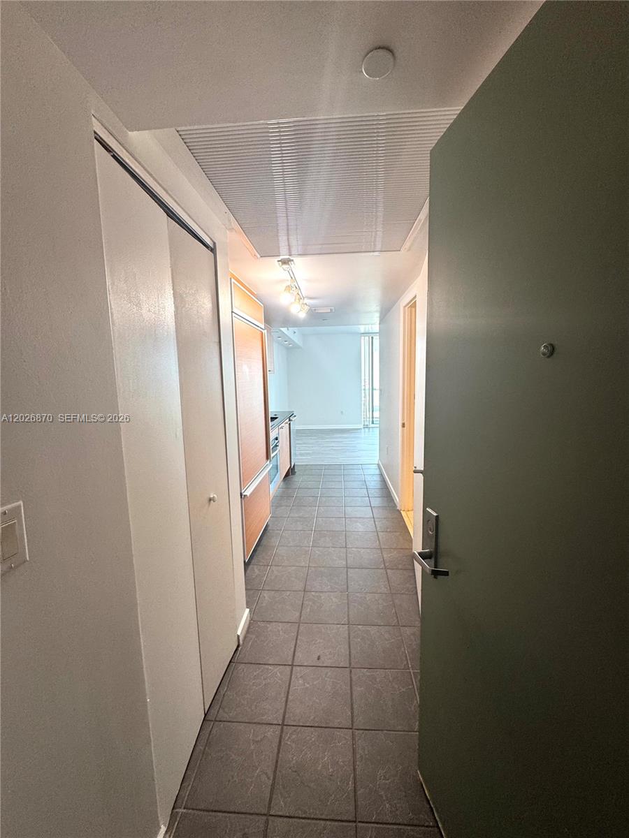 50 Biscayne Boulevard 3303 Property Photo 40