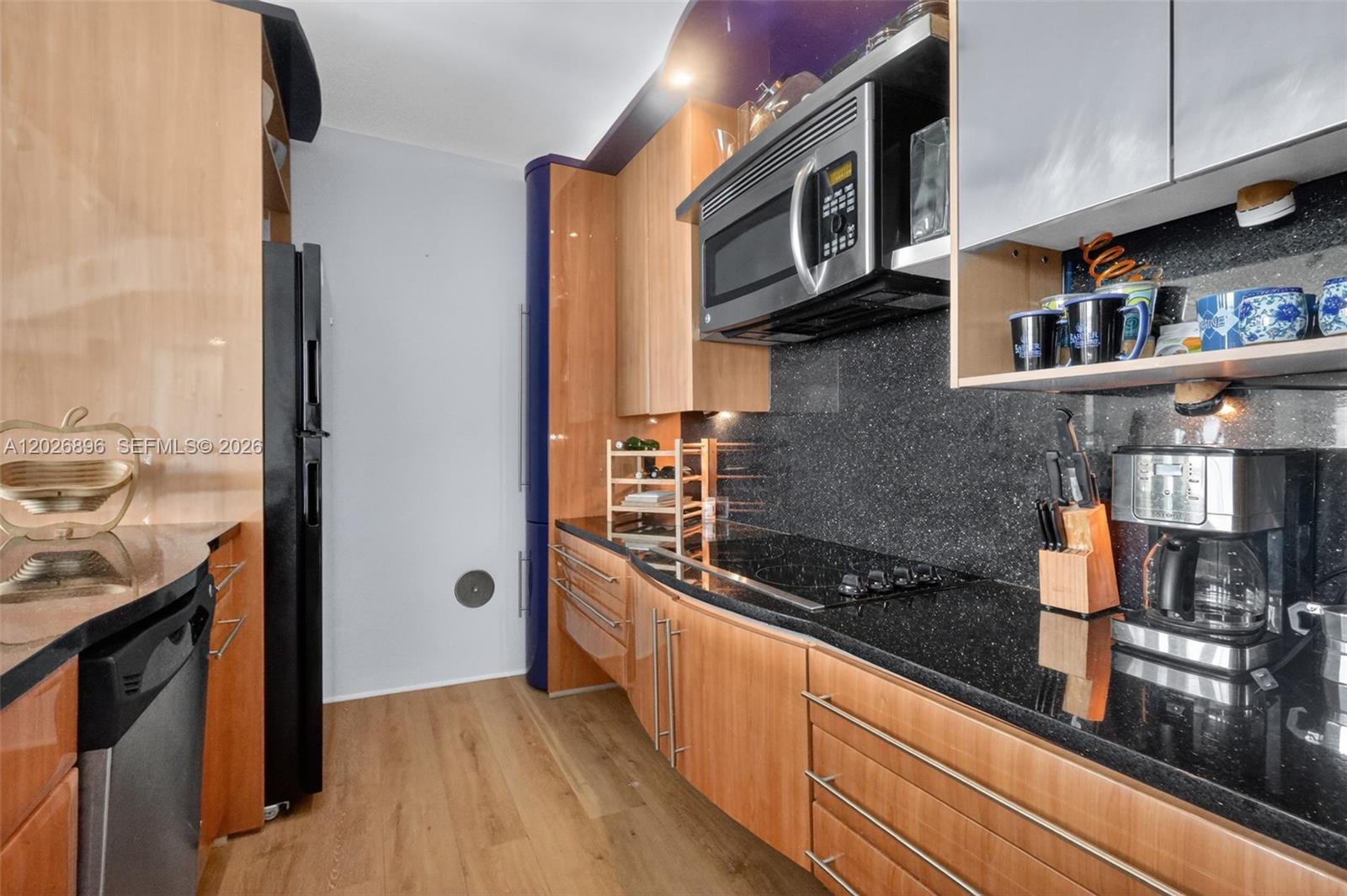 7135 Collins Avenue 1124 Property Photo 15