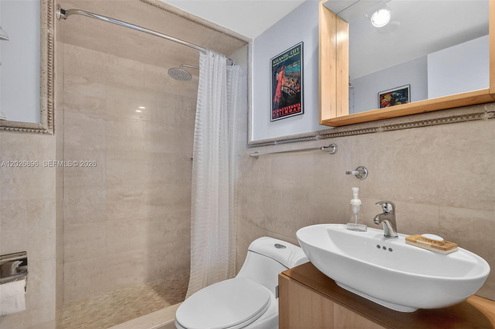 7135 Collins Avenue 1124 Property Photo 19