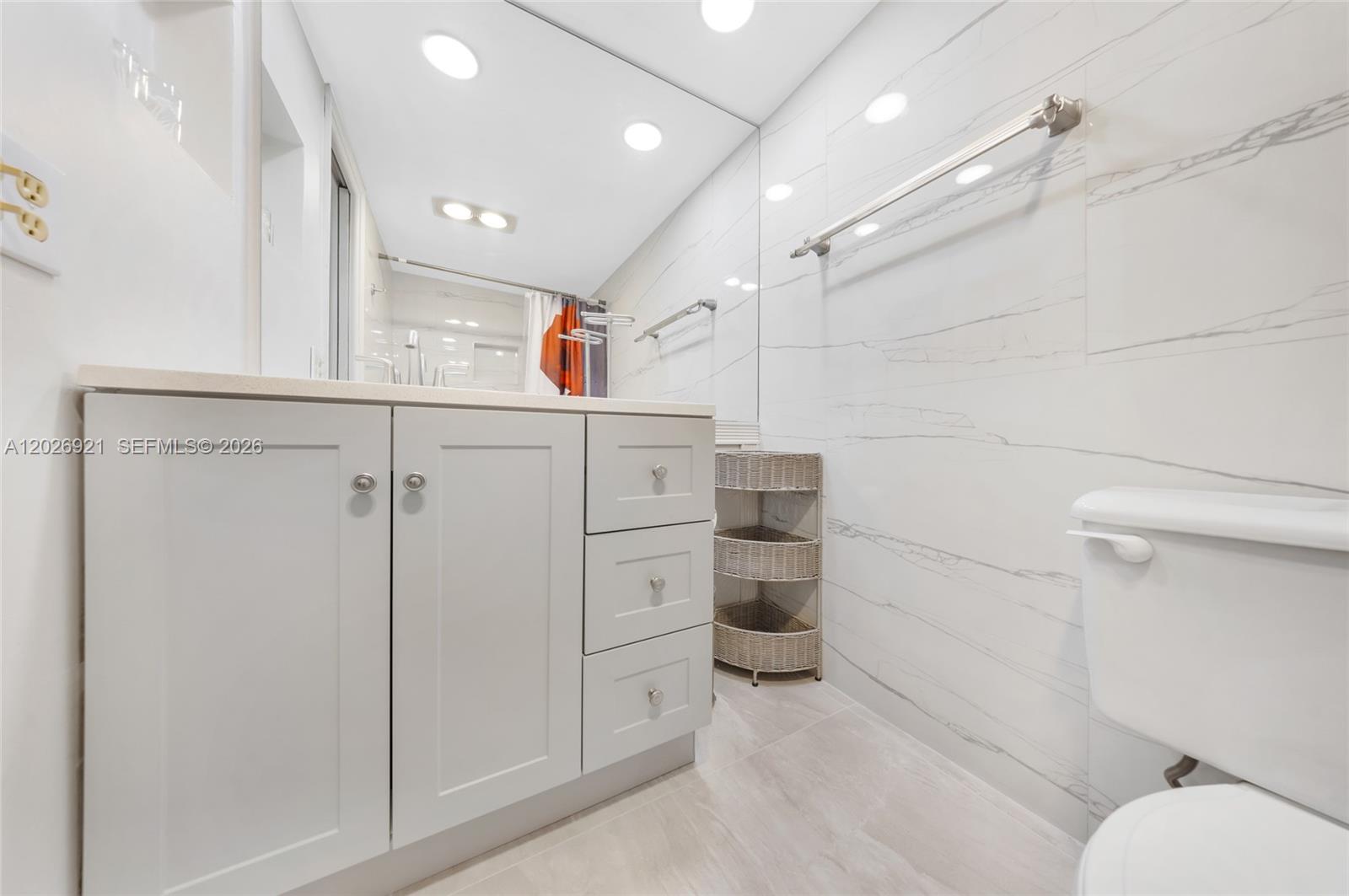 A12026921 Property Photo 16