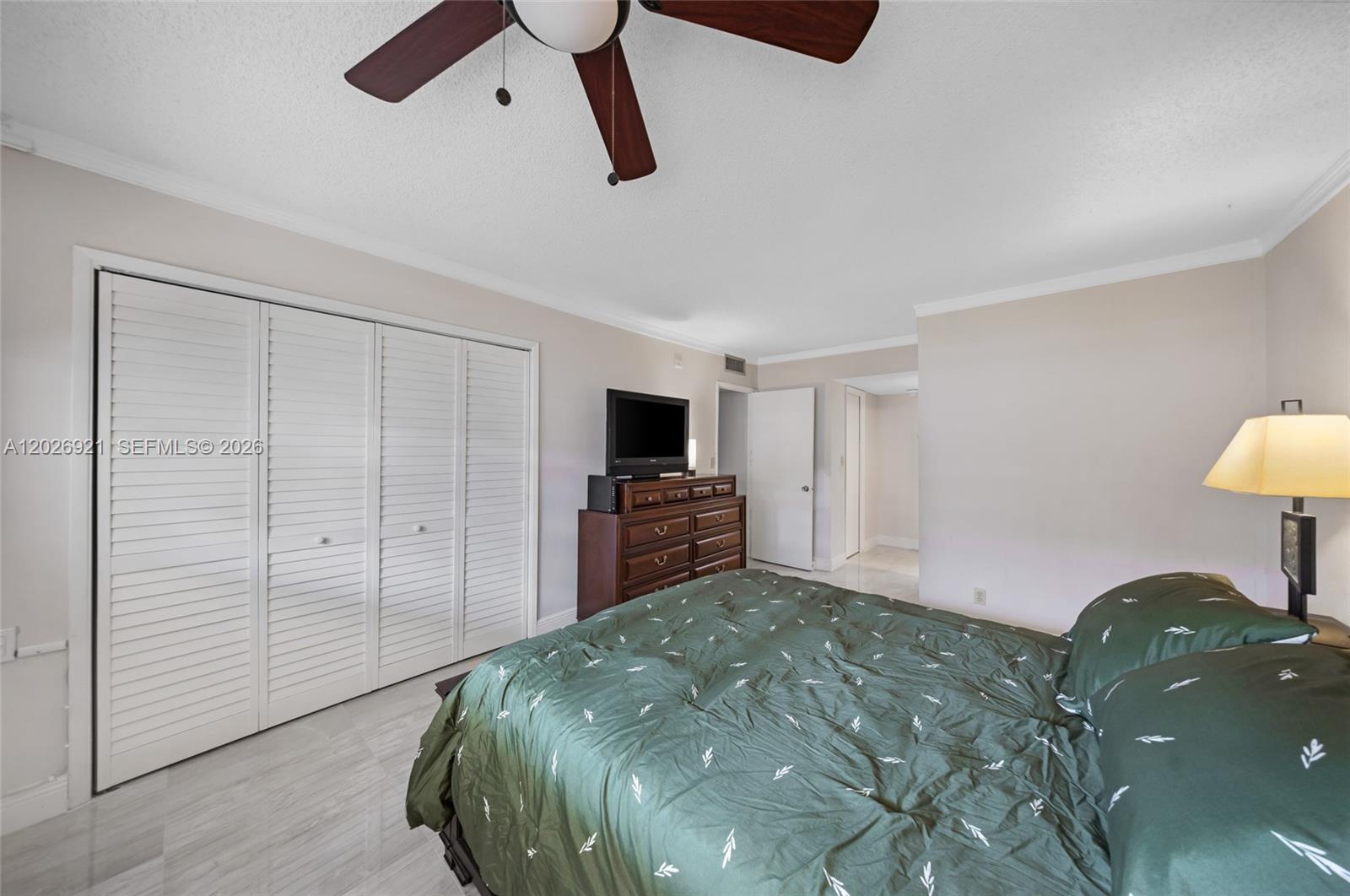 A12026921 Property Photo 17