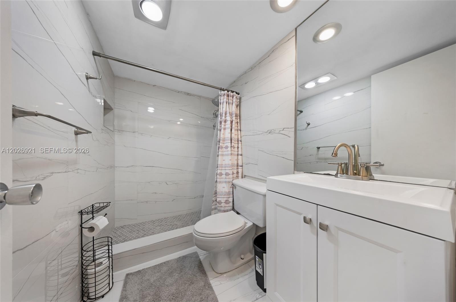 A12026921 Property Photo 23