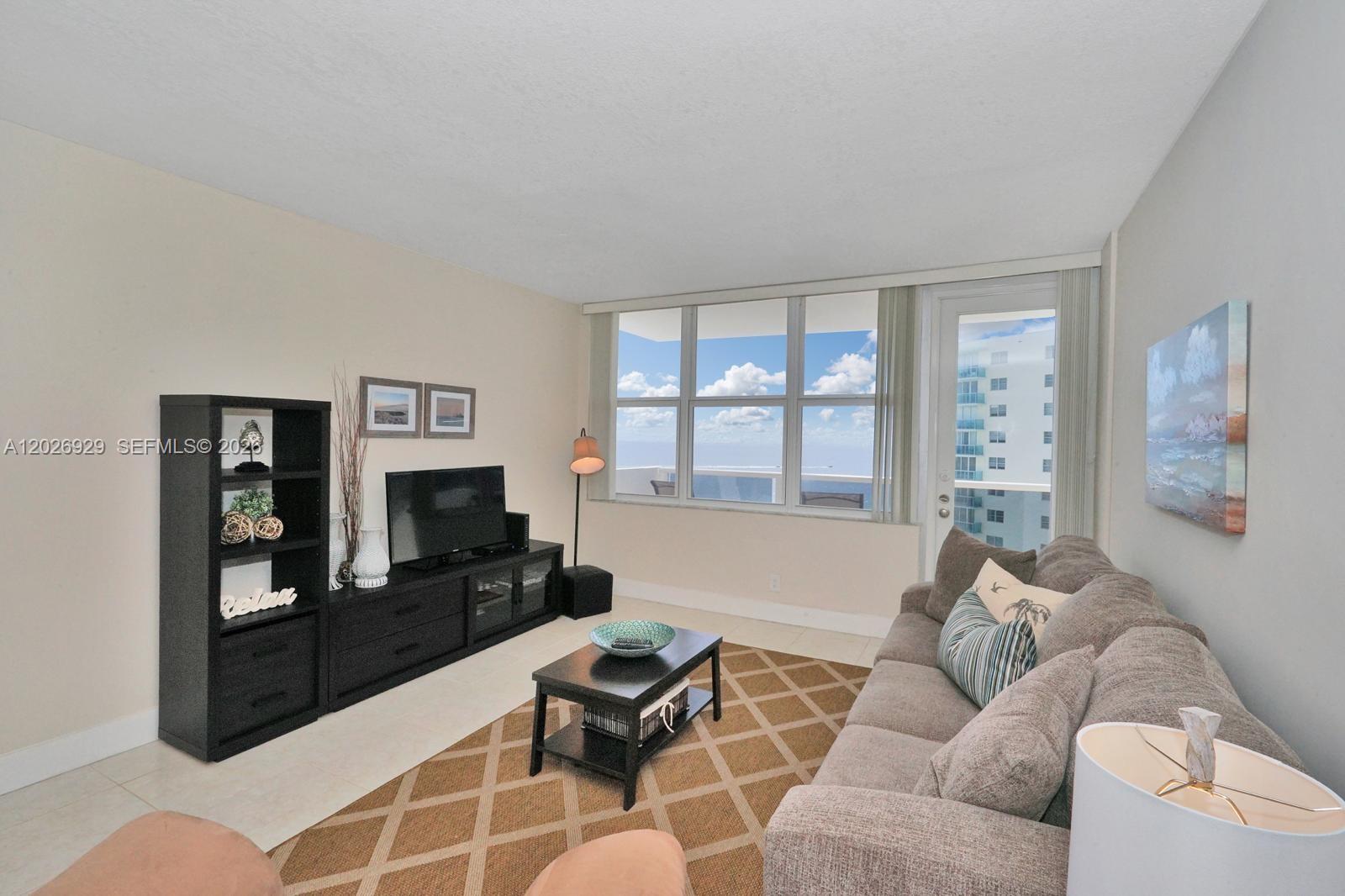 3725 S Ocean Drive 1216 Property Photo 4