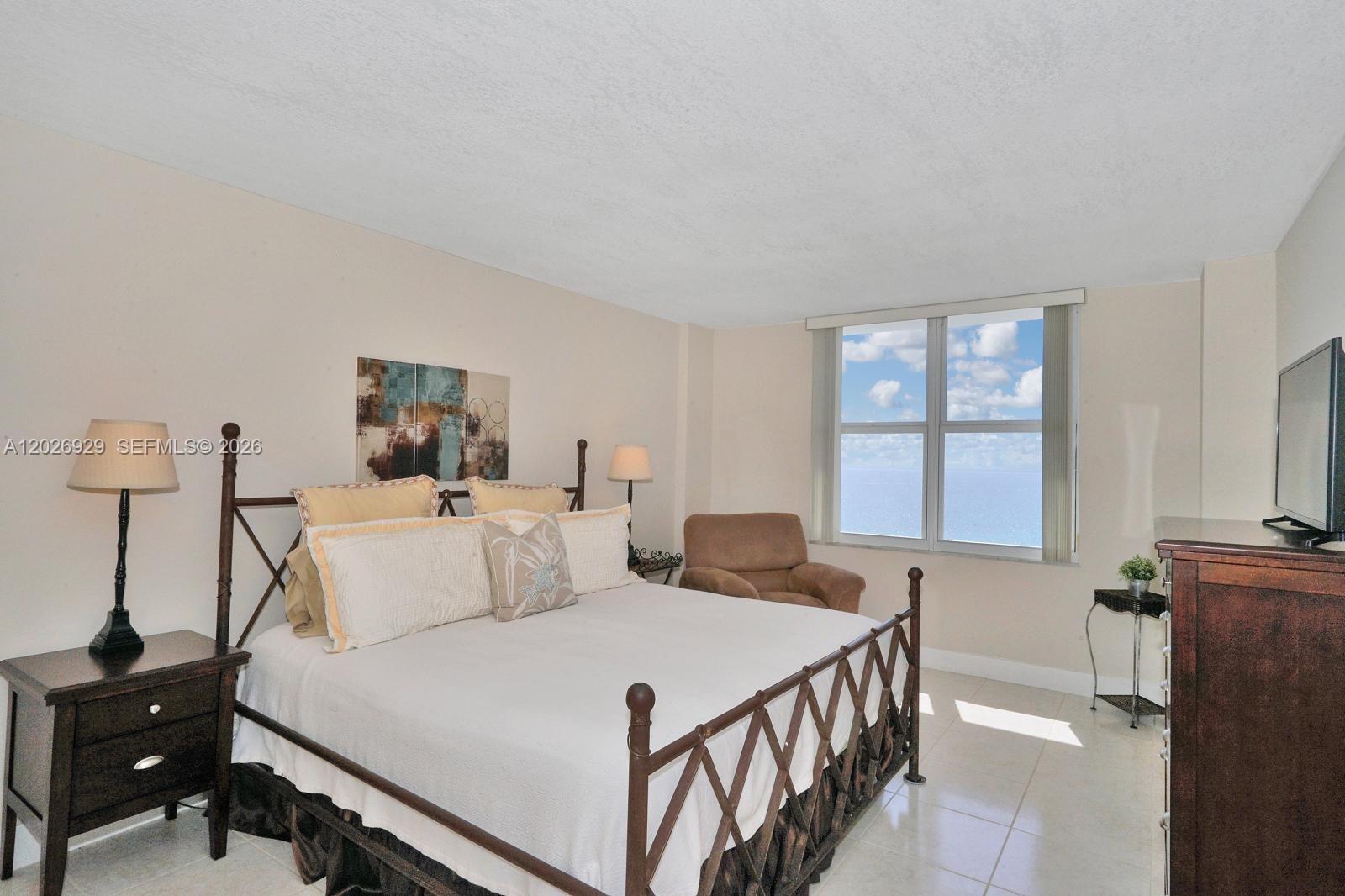 3725 S Ocean Drive 1216 Property Photo 5